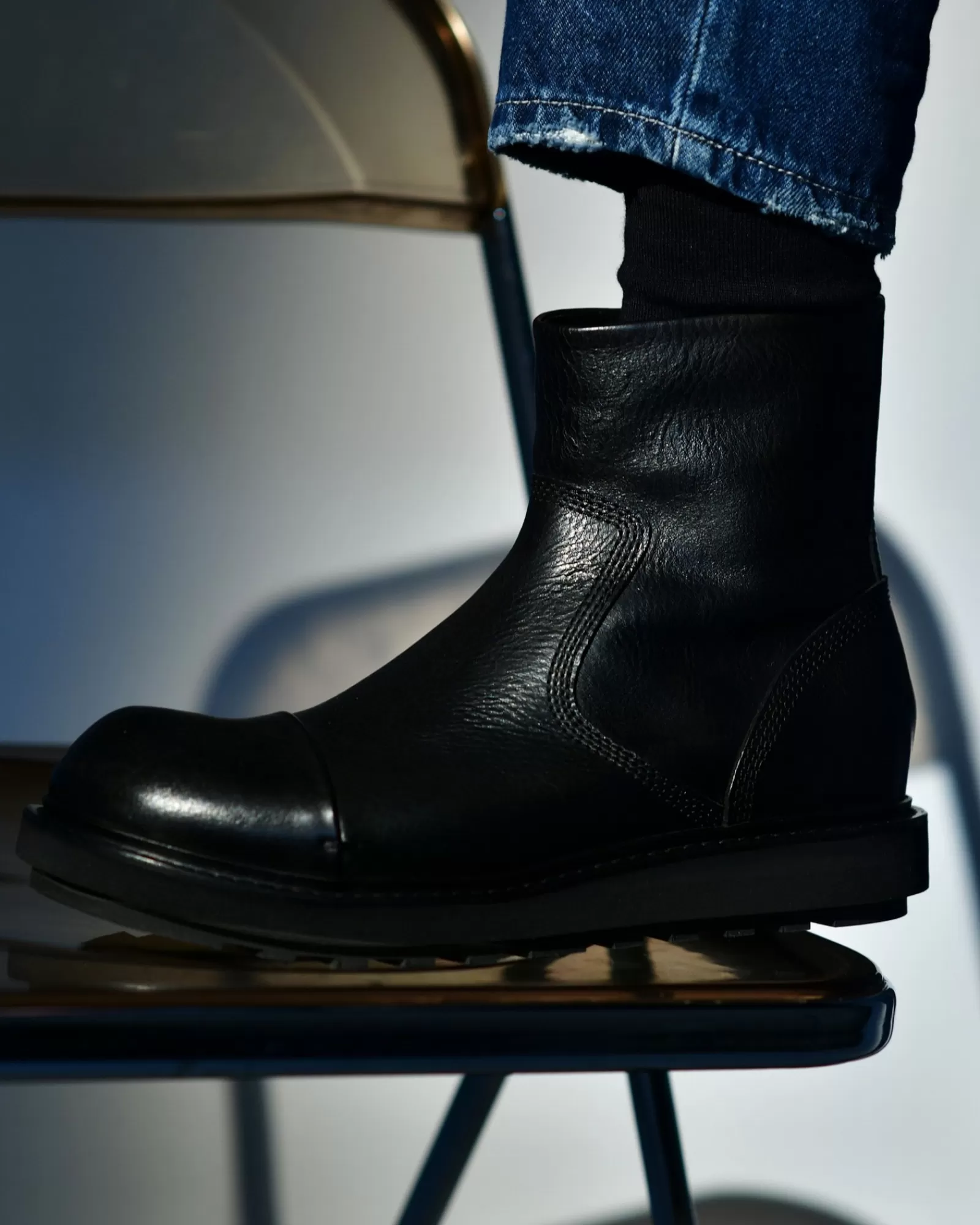 La Piscine Paris Bottes en cuir Isabel Benenato Noir Cheap