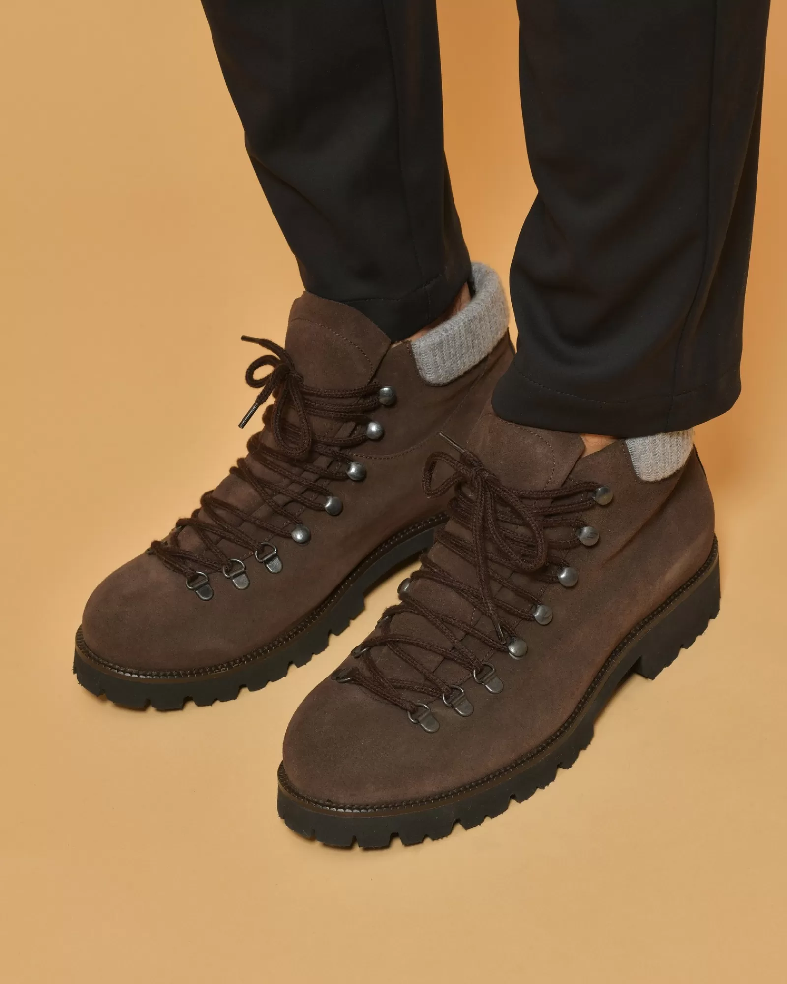 La Piscine Paris Bottines en daim à empiècement Peserico Marron Sale