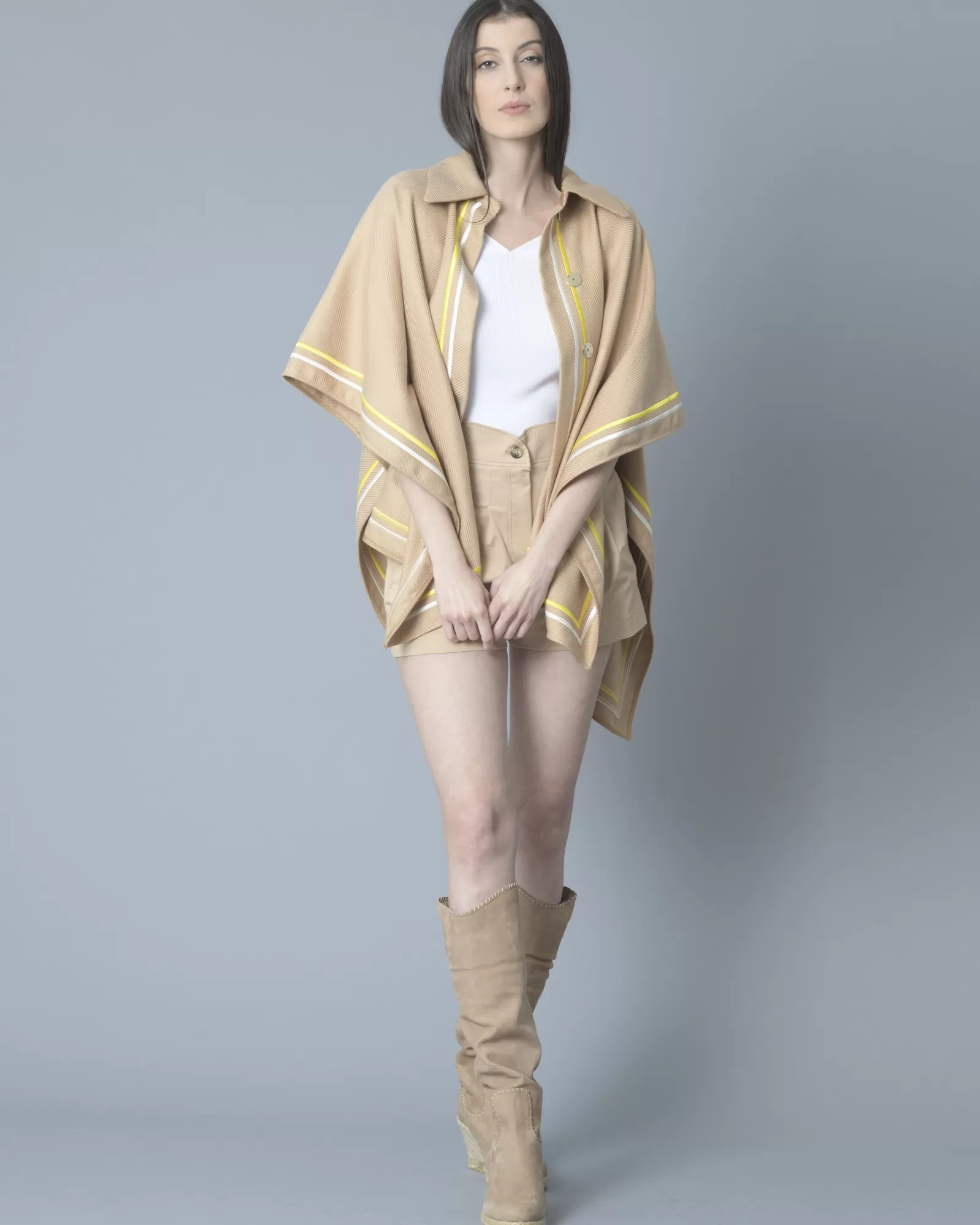 La Piscine Paris Cape en coton à broderie Elisabetta Franchi Beige Outlet