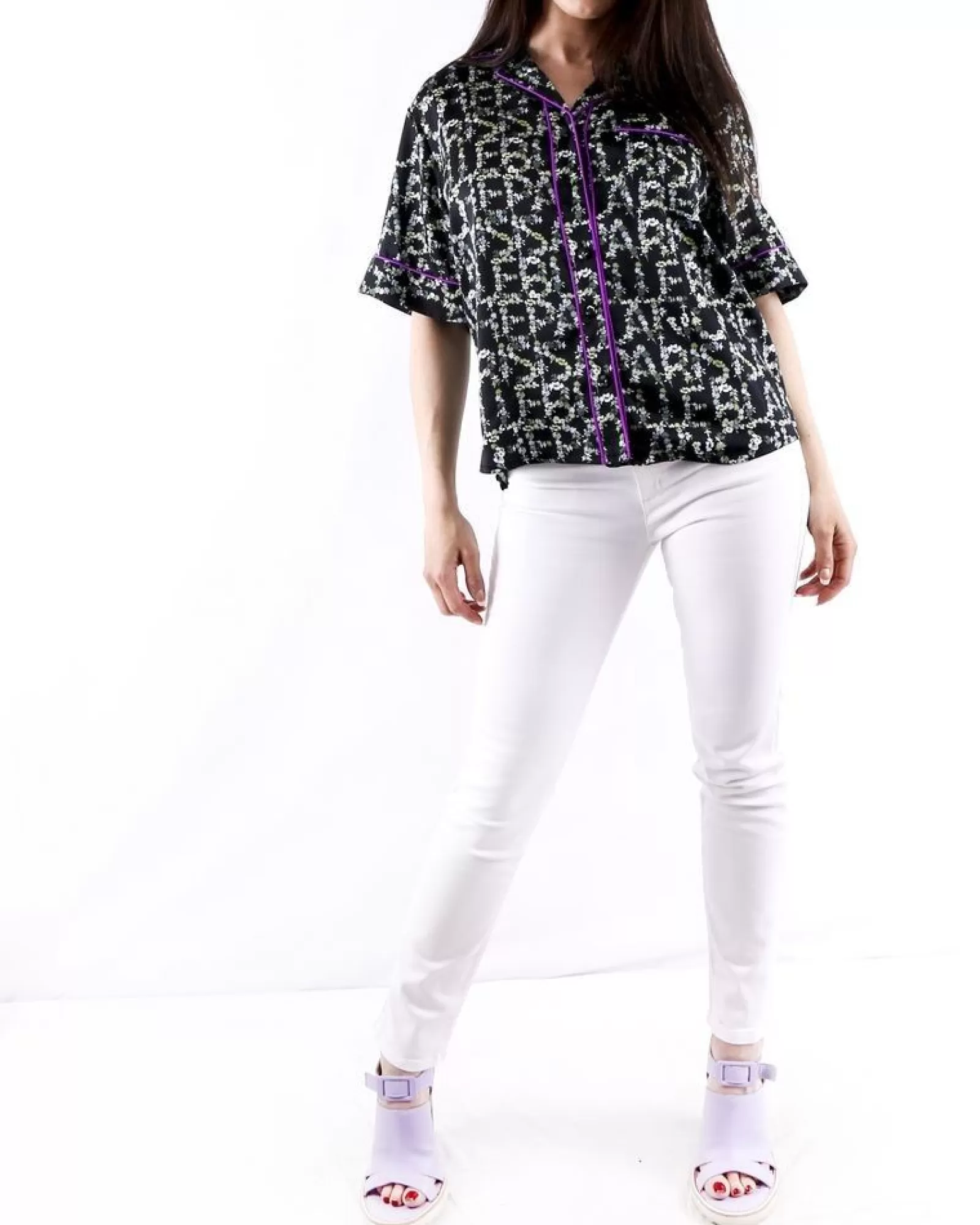 La Piscine Paris Chemisier façon pyjama à motif floraux Isabelle Blanche Noir Cheap