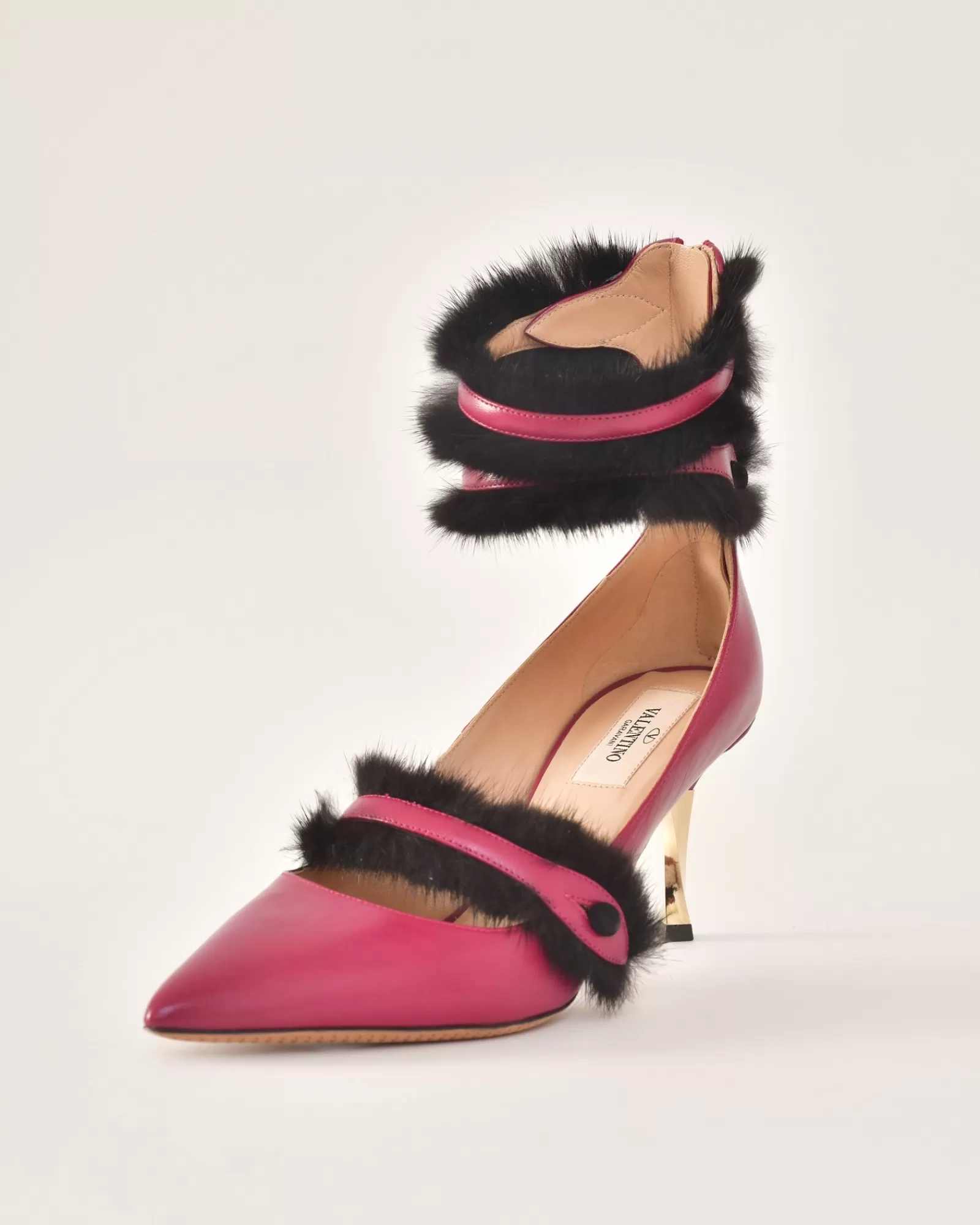 La Piscine Paris Escarpins à détails en fourrure Valentino Violet Clearance