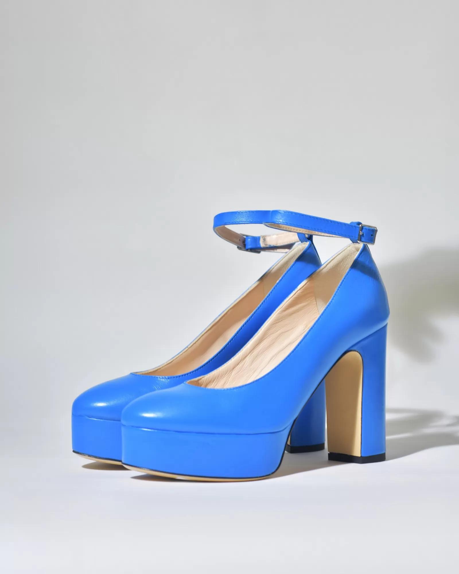 La Piscine Paris Escarpins en cuir à brides Parosh Bleu Clearance