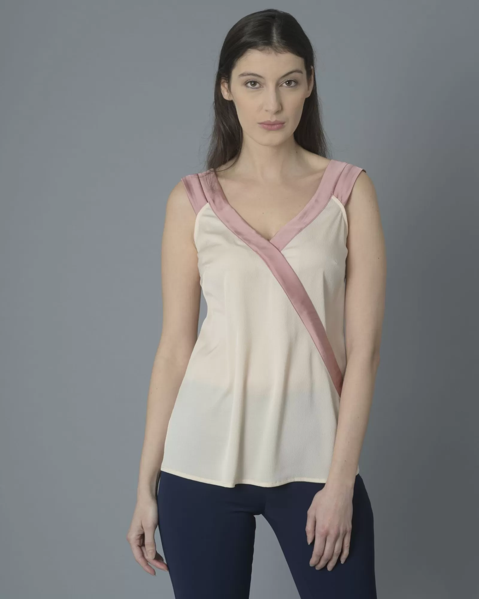 La Piscine Paris Haut en crêpe à finitions en satin Nenette Rose Best