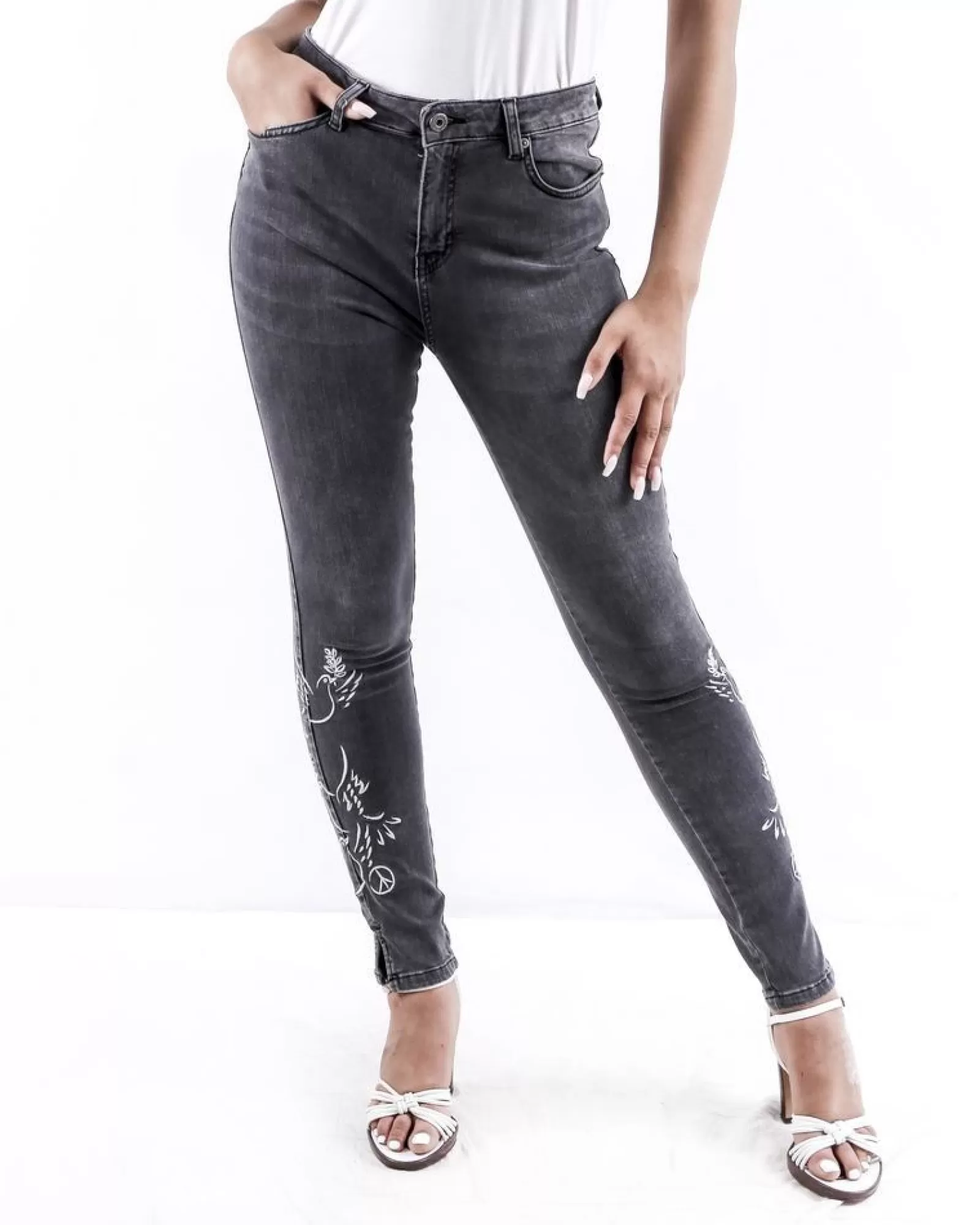 La Piscine Paris Jean skinny à broderie "Paix" SVNTY Gris Hot