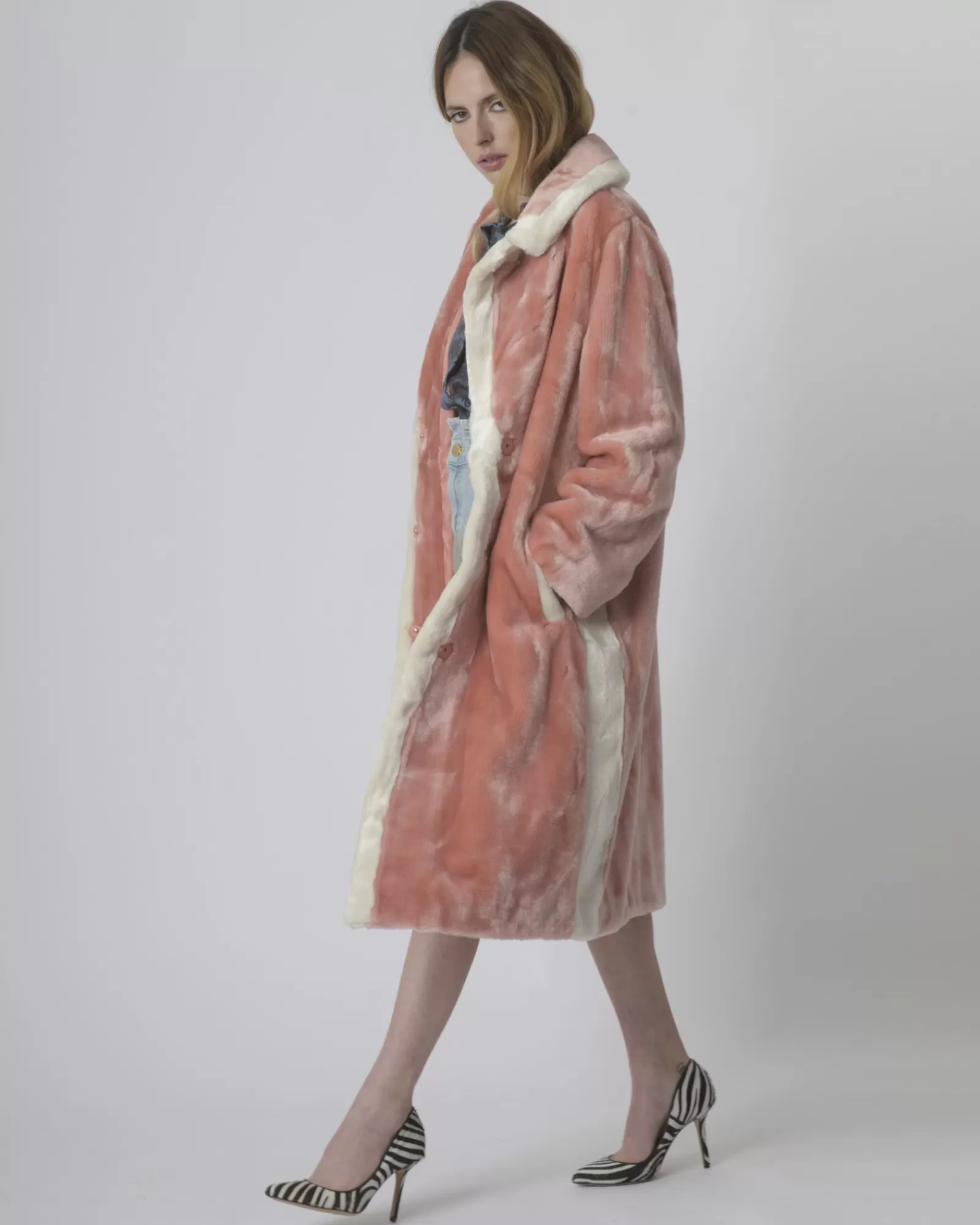 La Piscine Paris Manteau en fourrure synthétique Stand Studio Rose Cheap