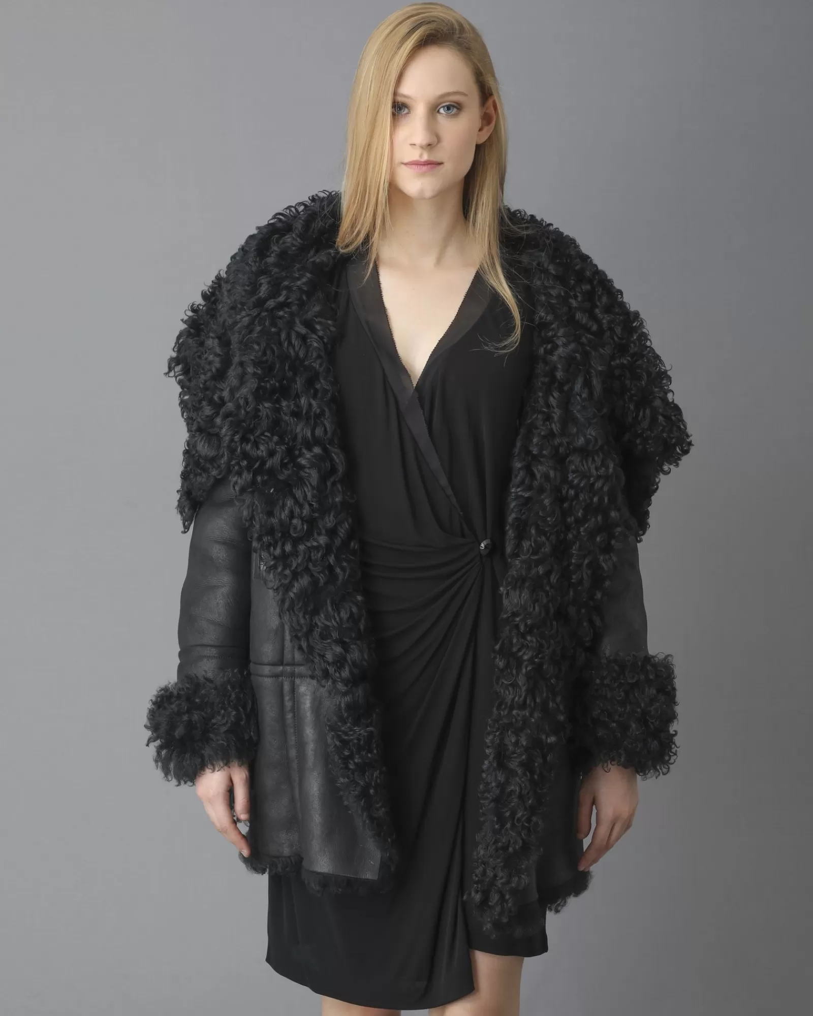 La Piscine Paris Manteau en peau lainée à col châle oversize Plein Sud Noir Store