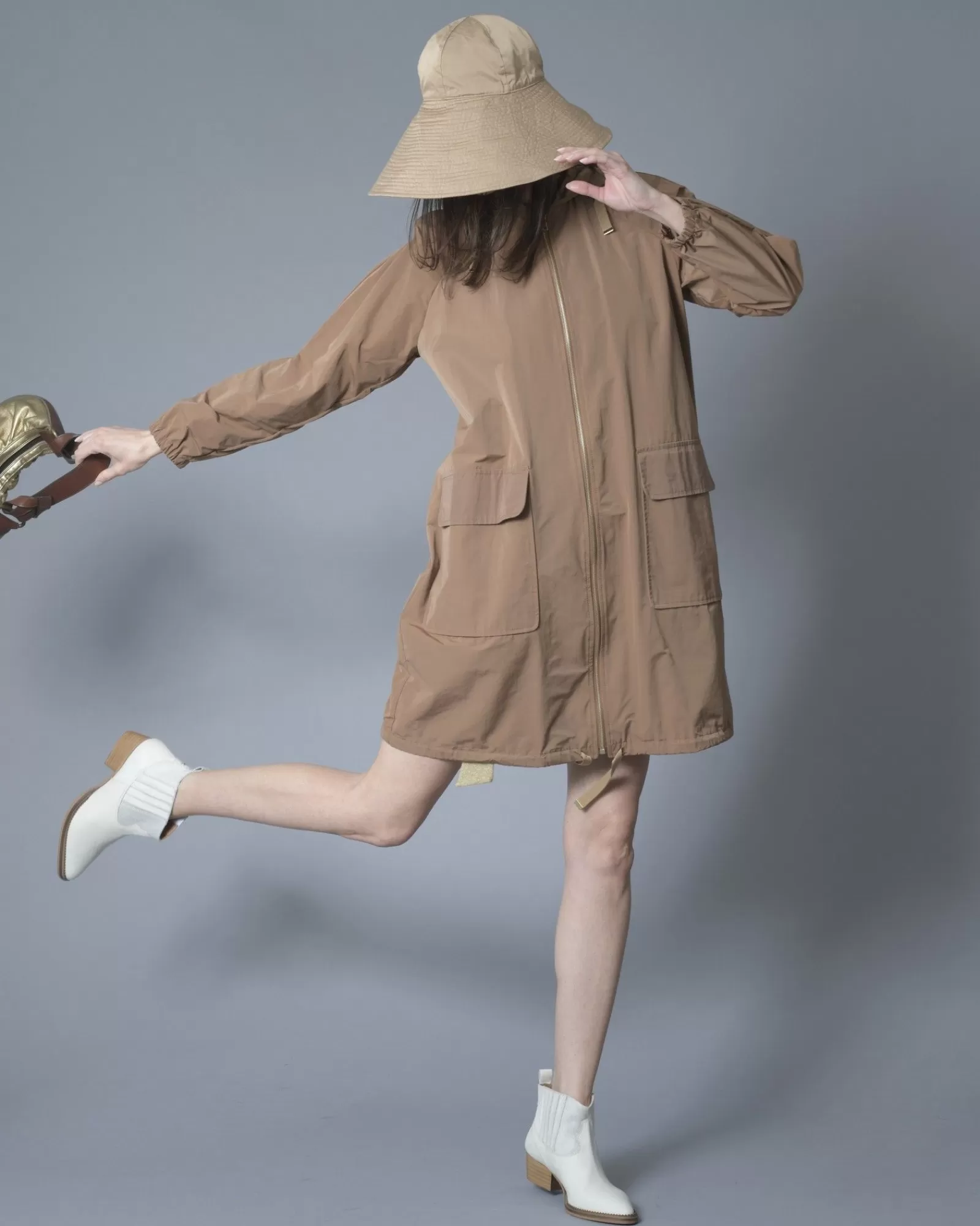 La Piscine Paris Manteau en tissu technique à capuche Palto Marron Hot