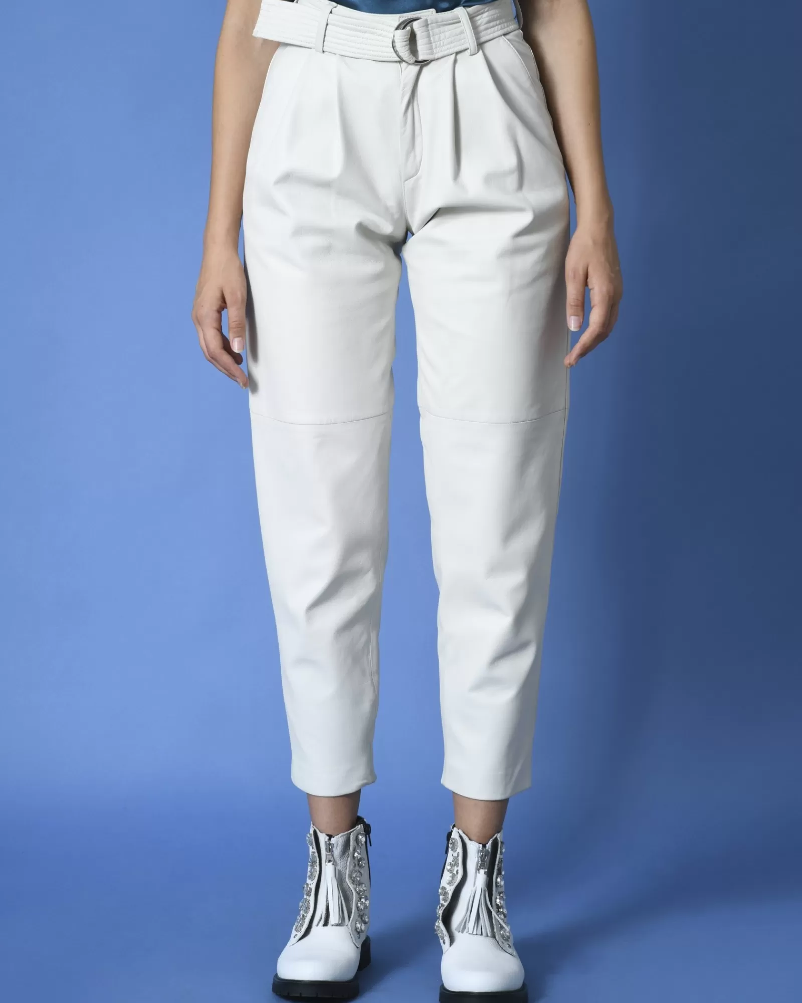 La Piscine Paris Pantalon carotte en cuir P.A.R.O.S.H Blanc Store