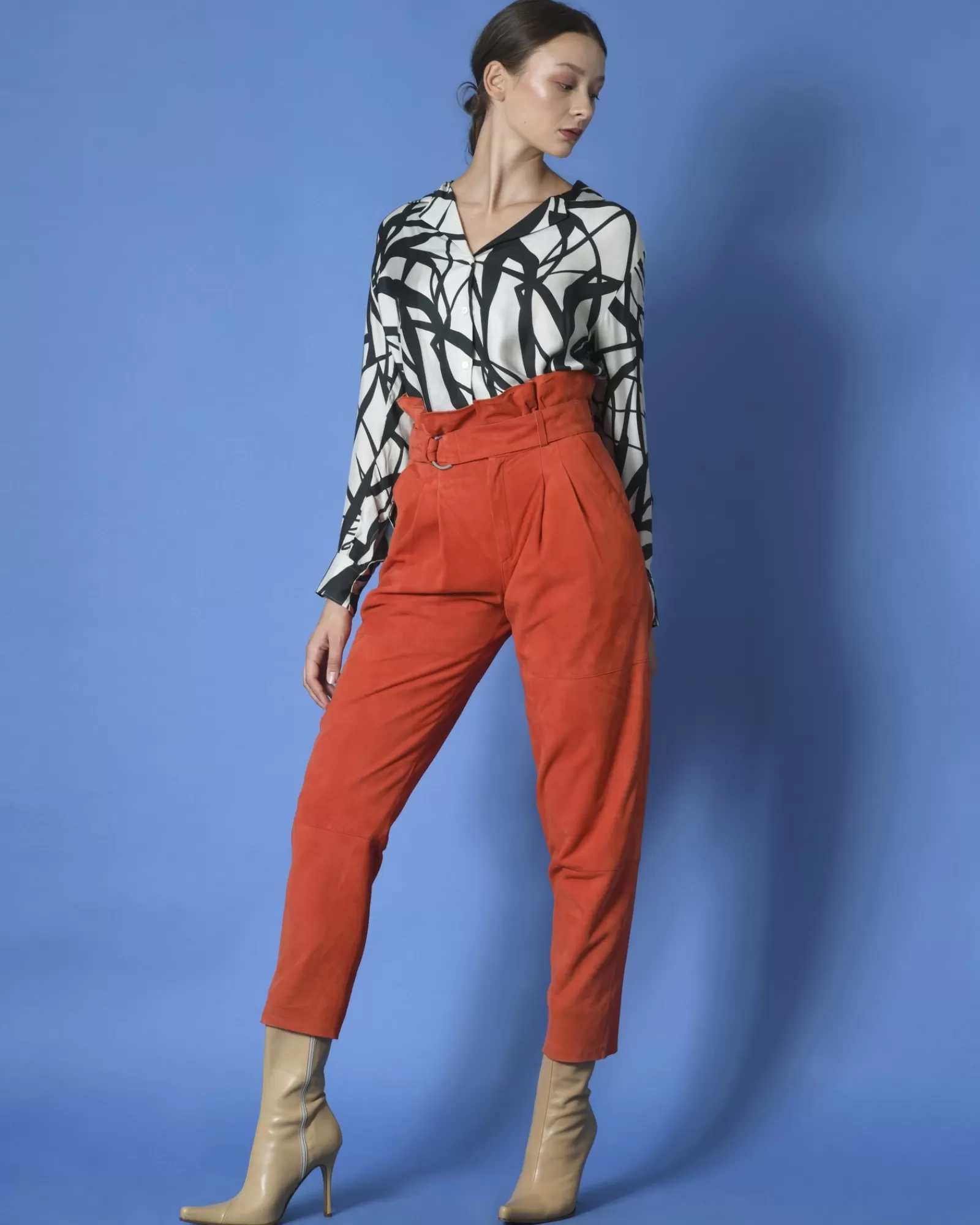 La Piscine Paris Pantalon carotte en daim P.A.R.O.S.H Rouge Hot