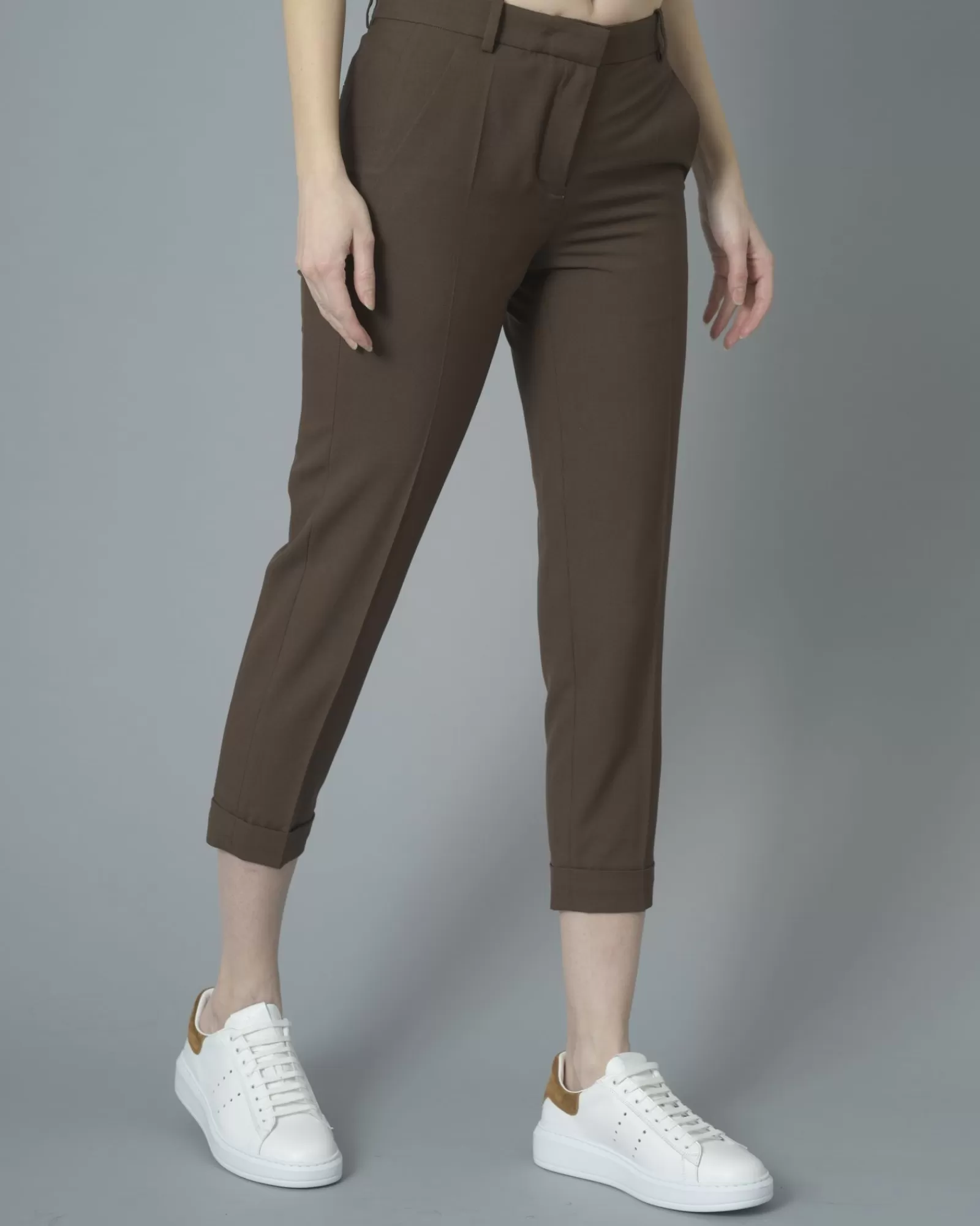 La Piscine Paris Pantalon droit raccourci en crêpe Carven Marron Outlet