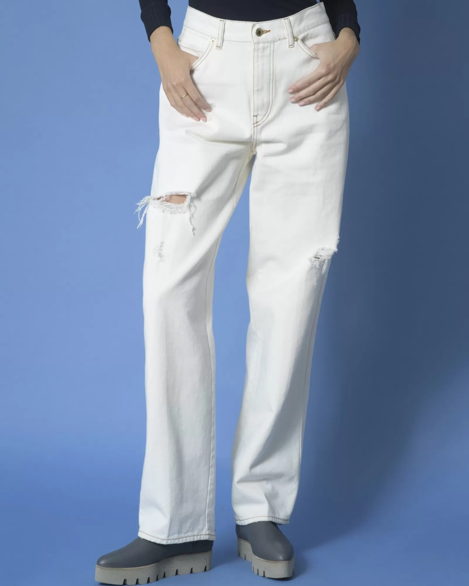 La Piscine Paris Pantalon effet destroy coupe large True NYC Blanc Fashion