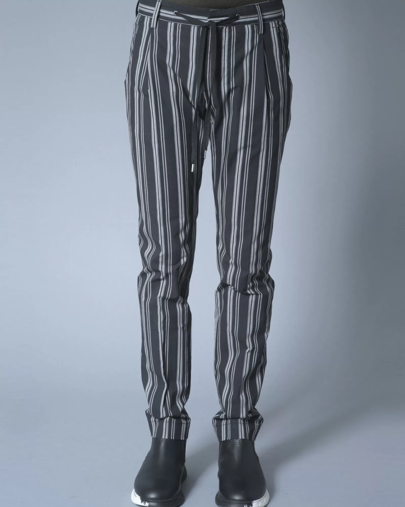 La Piscine Paris Pantalon en coton à rayures Ly Adams Noir Outlet