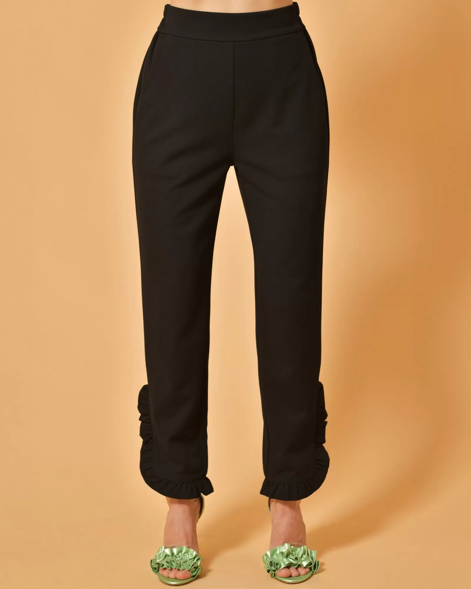La Piscine Paris Pantalon en crêpe à volants Edward Achour Noir Sale