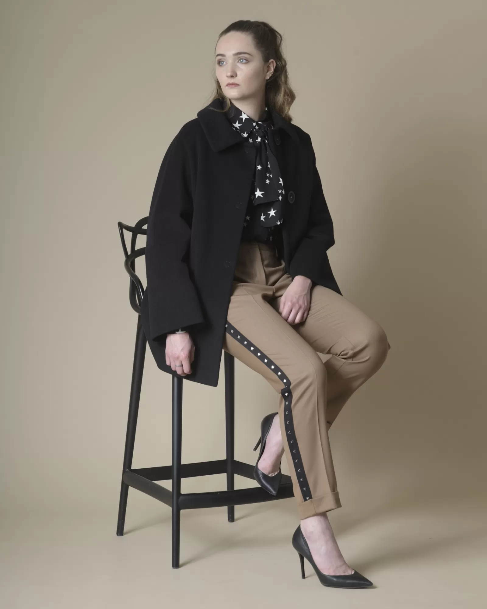 La Piscine Paris Pantalon en laine à clous P.A.R.O.S.H Camel Best