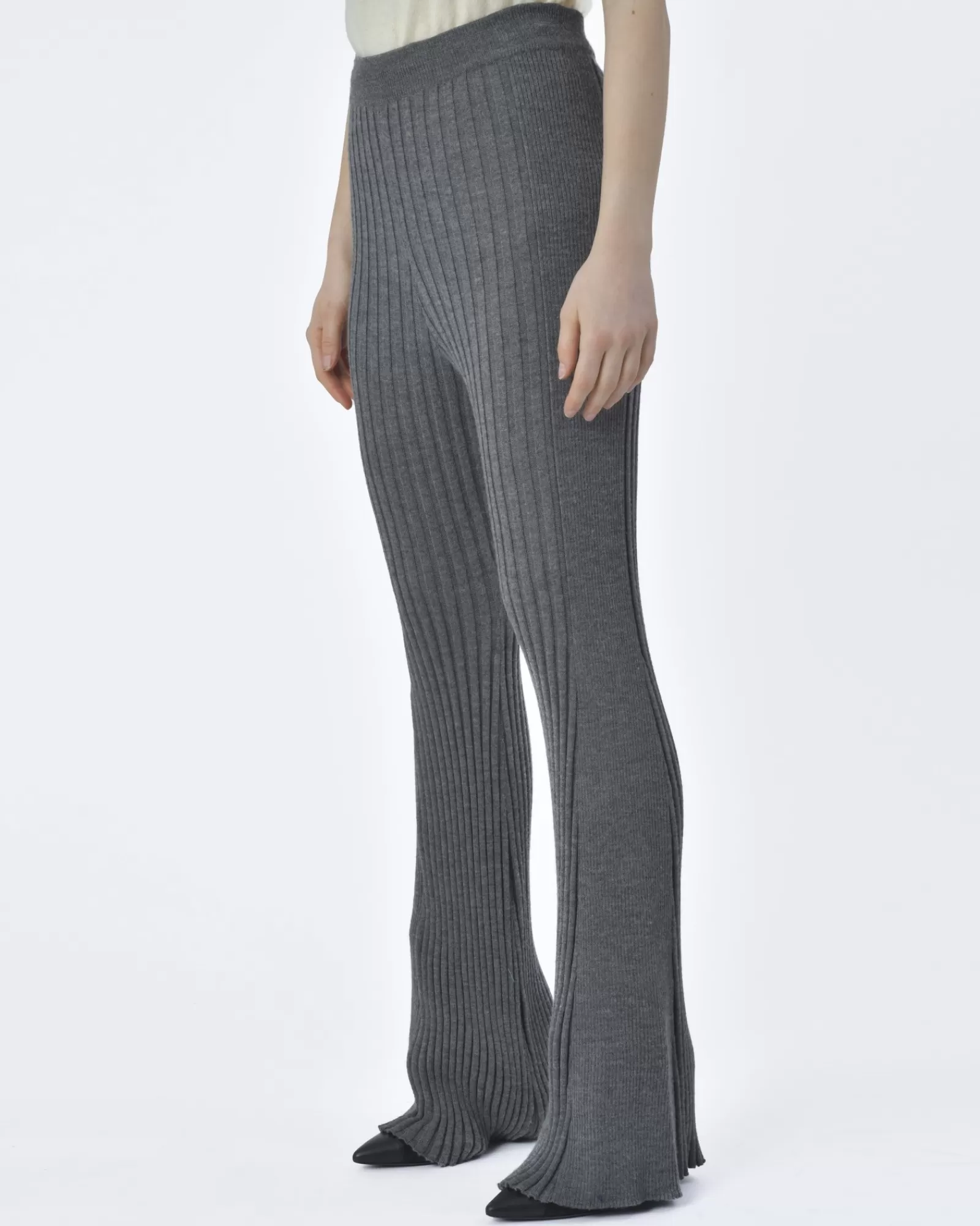 La Piscine Paris Pantalon en maille évasé Nude Gris Flash Sale