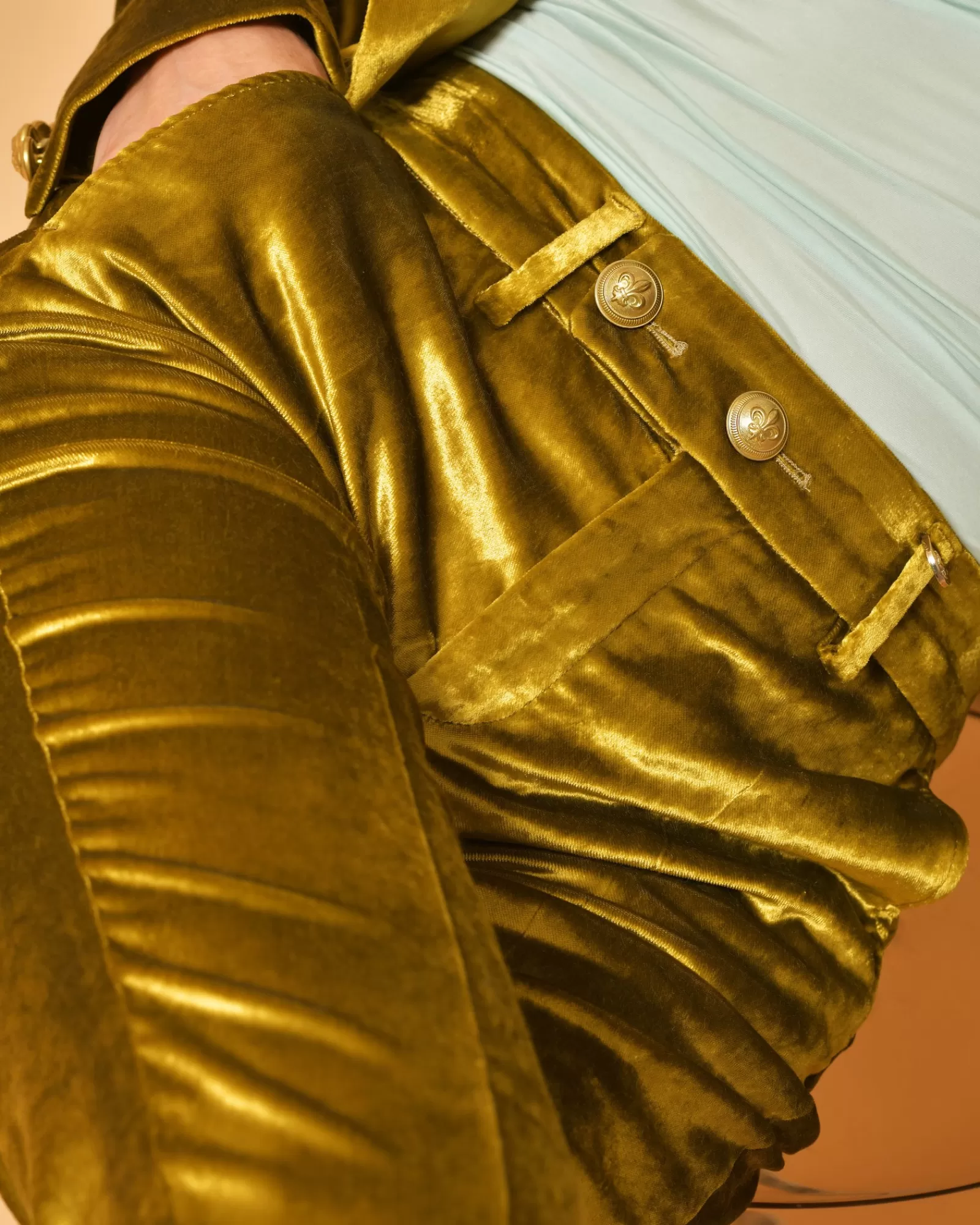 La Piscine Paris Pantalon en velours à boutons s Lords & Fools Doré Cheap