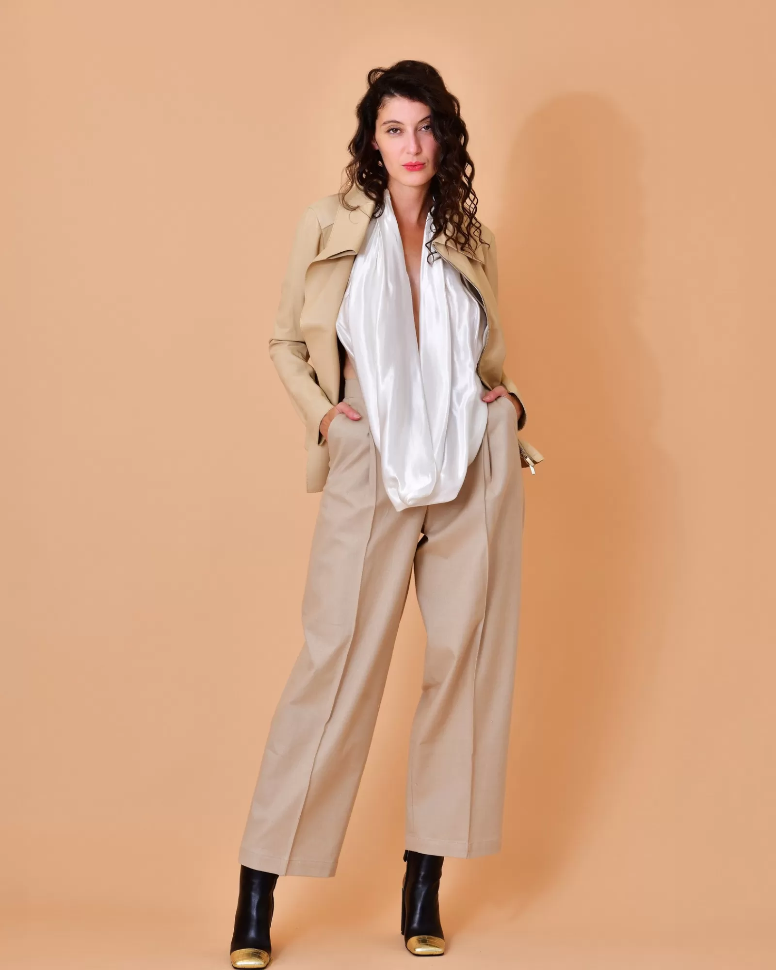 La Piscine Paris Pantalon large à pinces Chloé Stora Beige Online