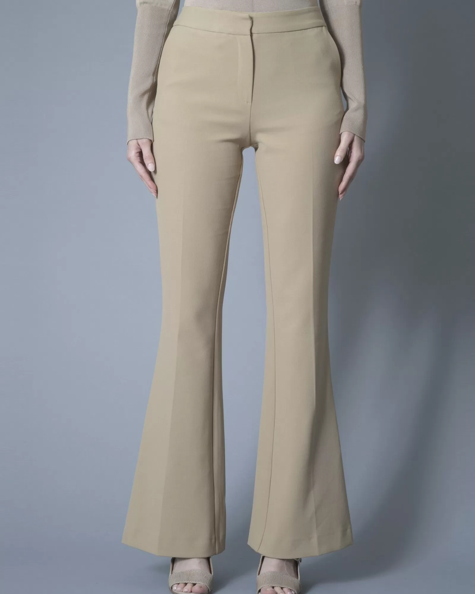 La Piscine Paris Pantalon évasé stretch Space Simona Corsellini Beige Fashion