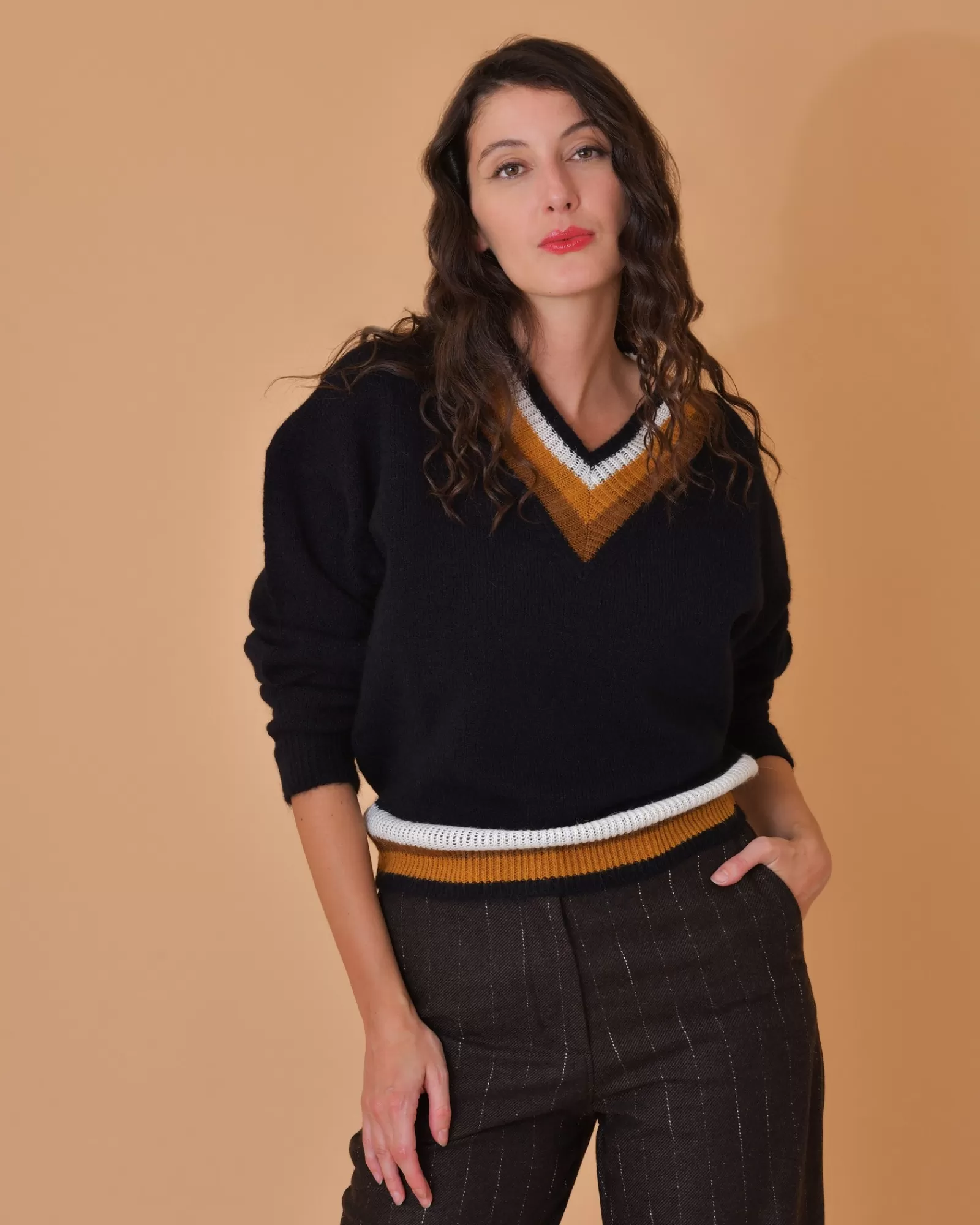 La Piscine Paris Pull en col V à rayures multicolores Chloé Stora Bleu Fashion