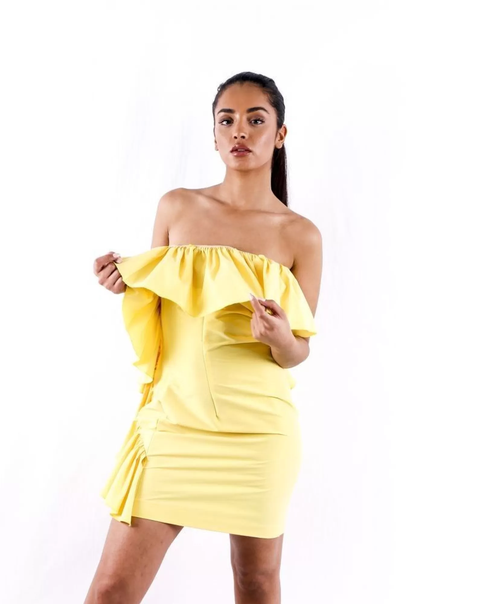 La Piscine Paris Robe de cocktail mini en crêpe Space Simona Corsellini Jaune Store