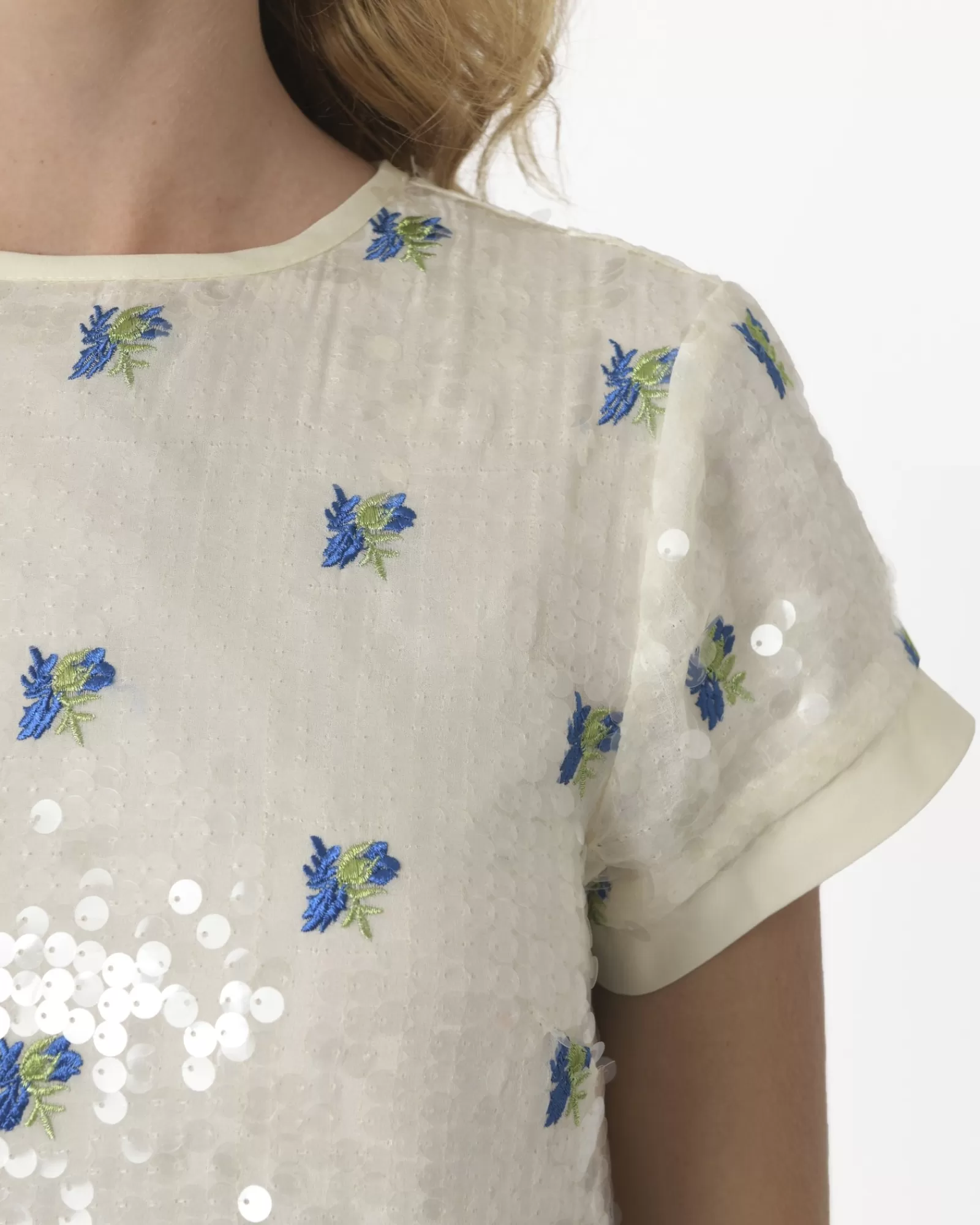 La Piscine Paris Robe en crêpe à broderies floral et sequins SVNTY Beige Discount