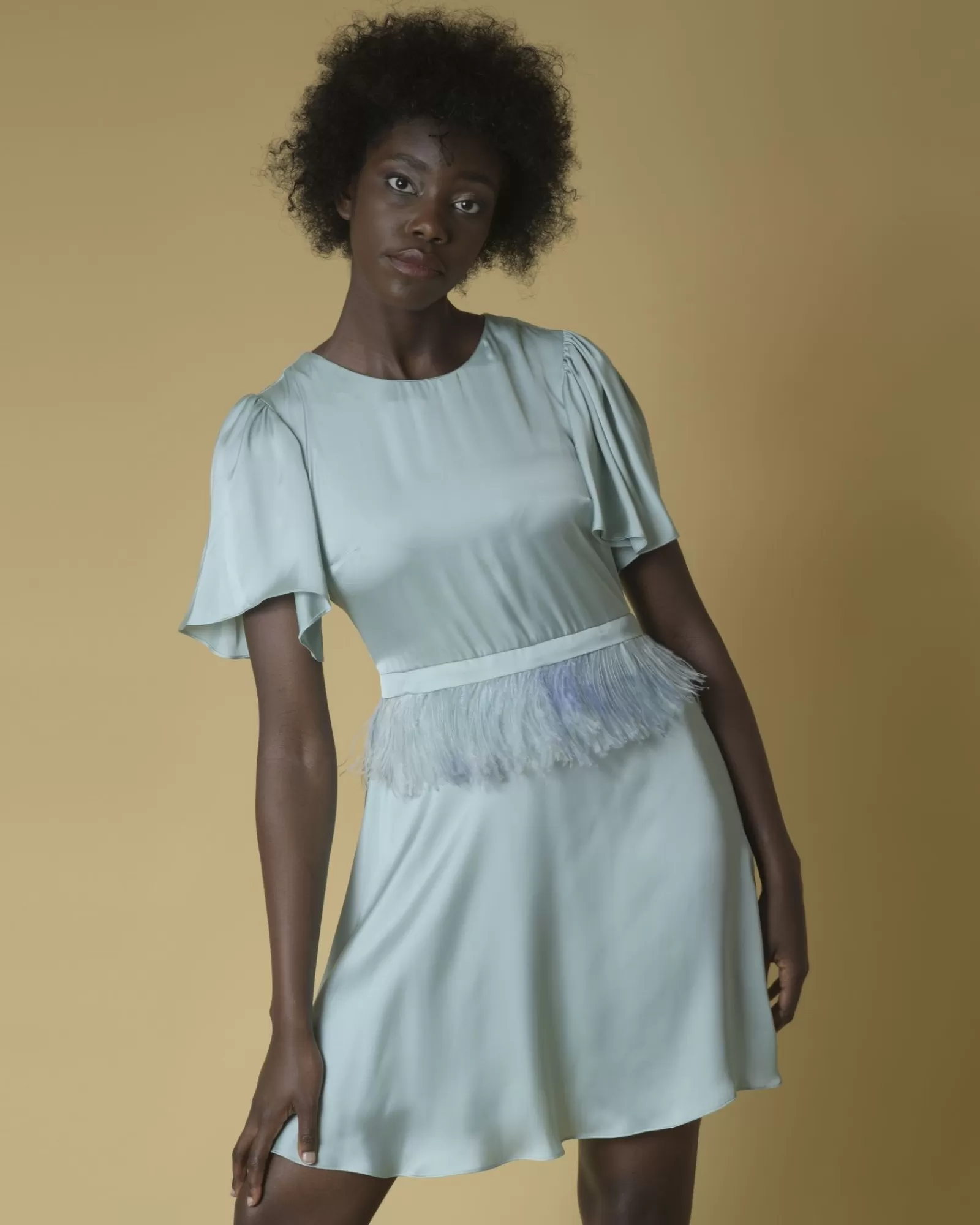 La Piscine Paris Robe en satin à plumes Maison Pere Bleu New