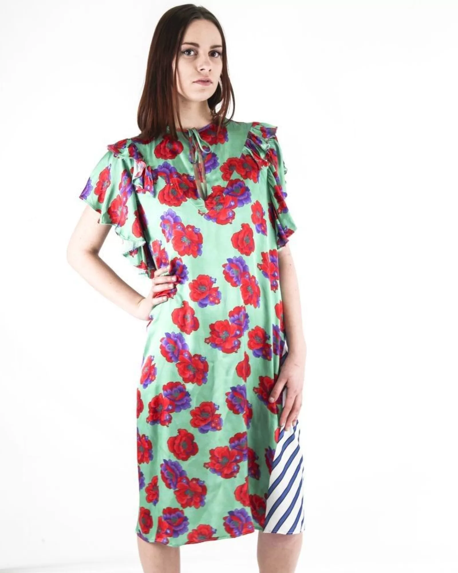 La Piscine Paris Robe en satin fleurie et rayée Nude Vert Best