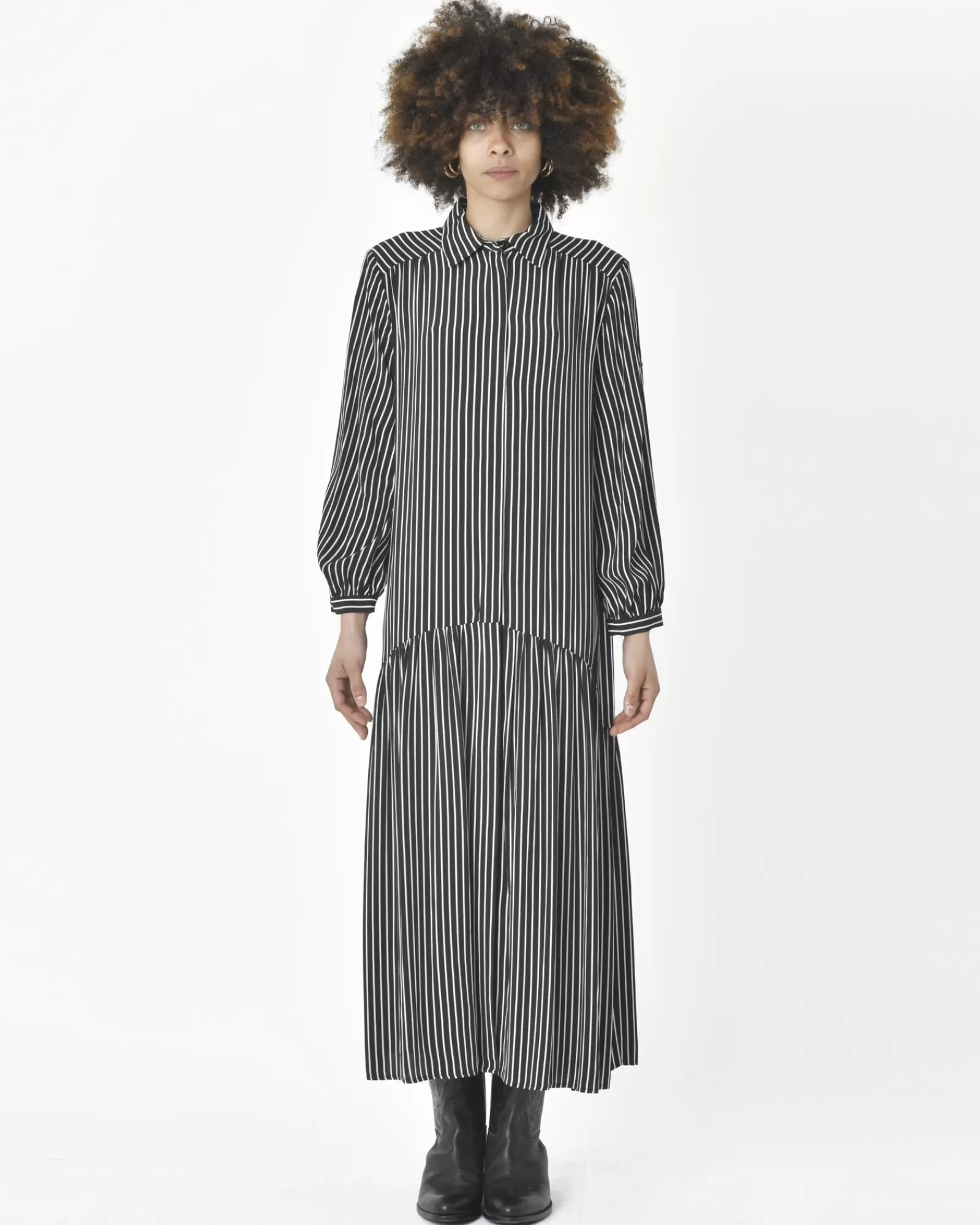 La Piscine Paris Robe e rayures blanches Beatrice B Noir Fashion