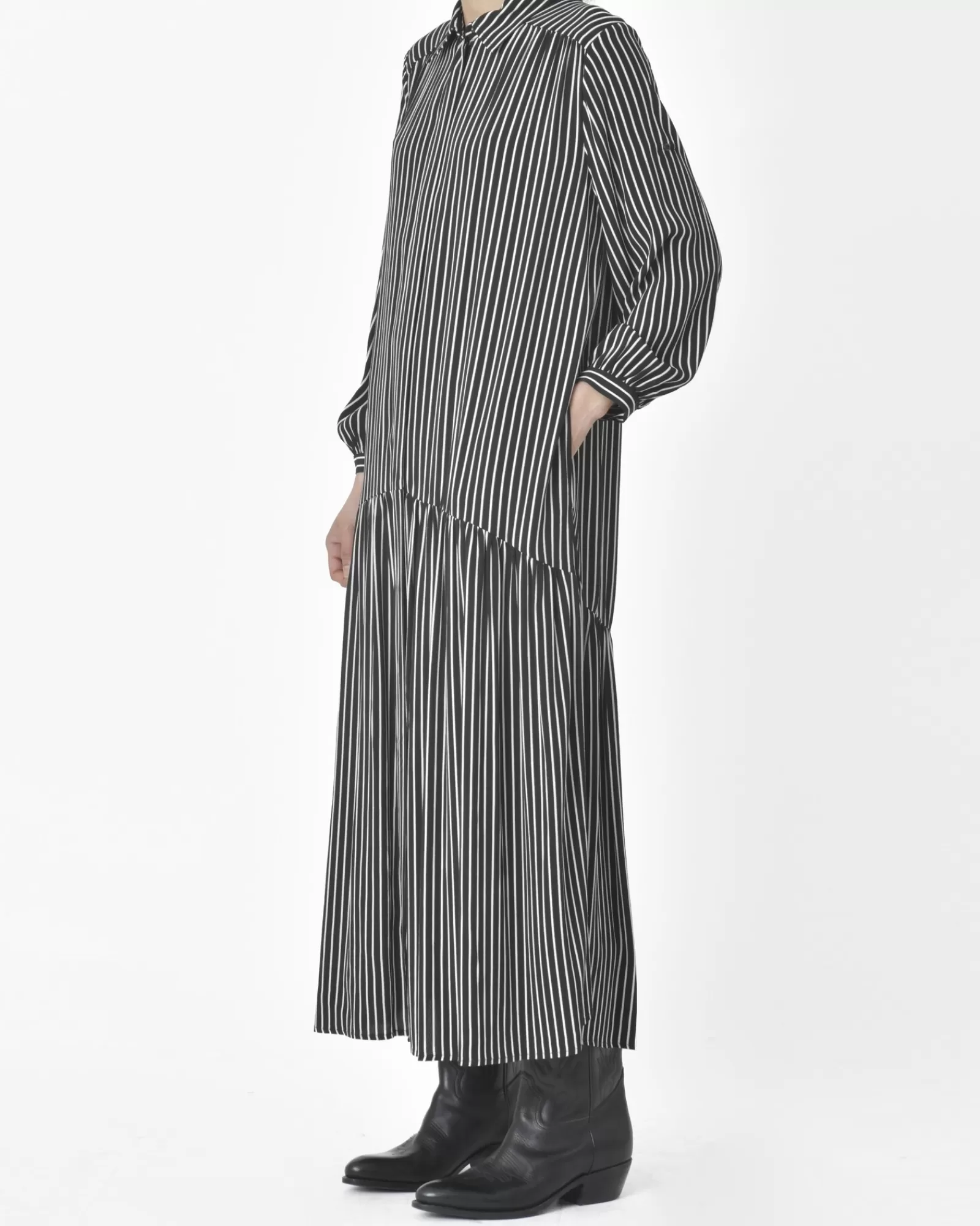 La Piscine Paris Robe e rayures blanches Beatrice B Noir Fashion
