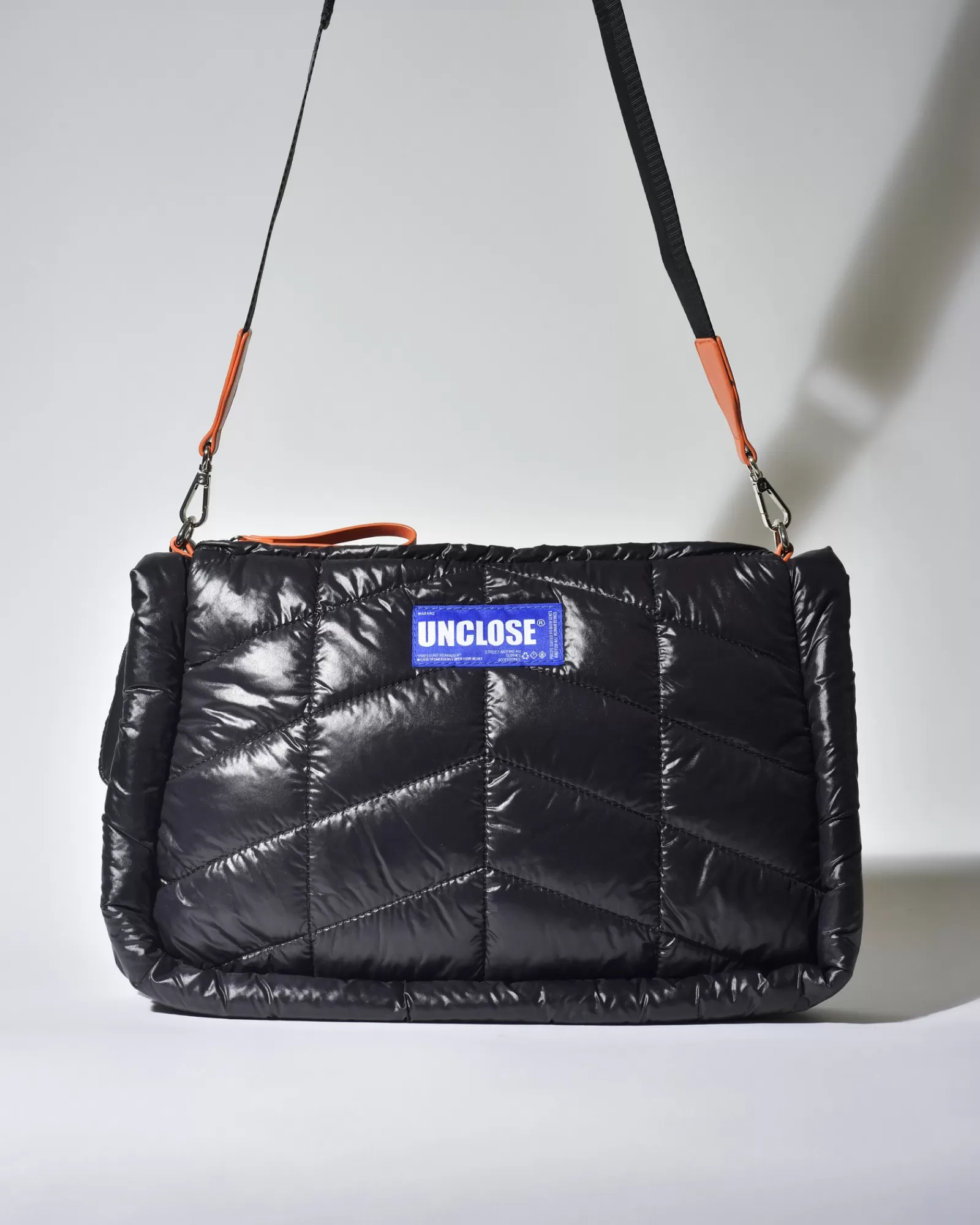 La Piscine Paris Sac à bandoulière en tissu technique matelassé Unclose Noir Store