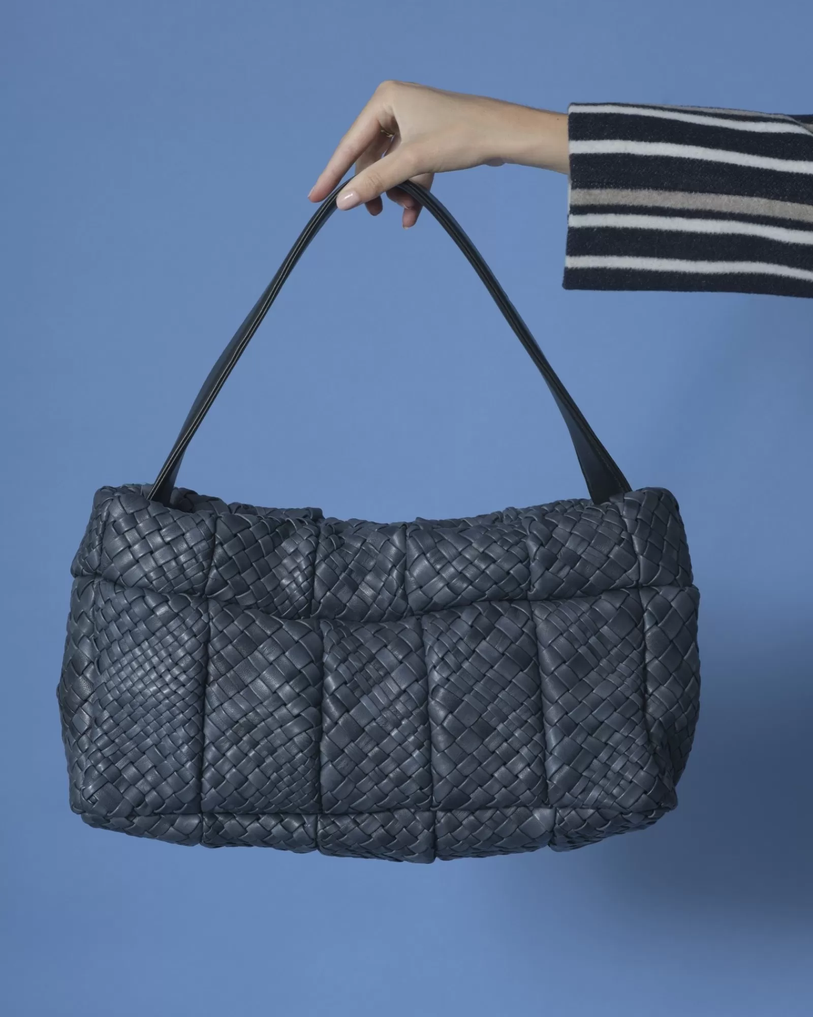 La Piscine Paris Sac à main en cuir blue tressé Falorni Bleu Store