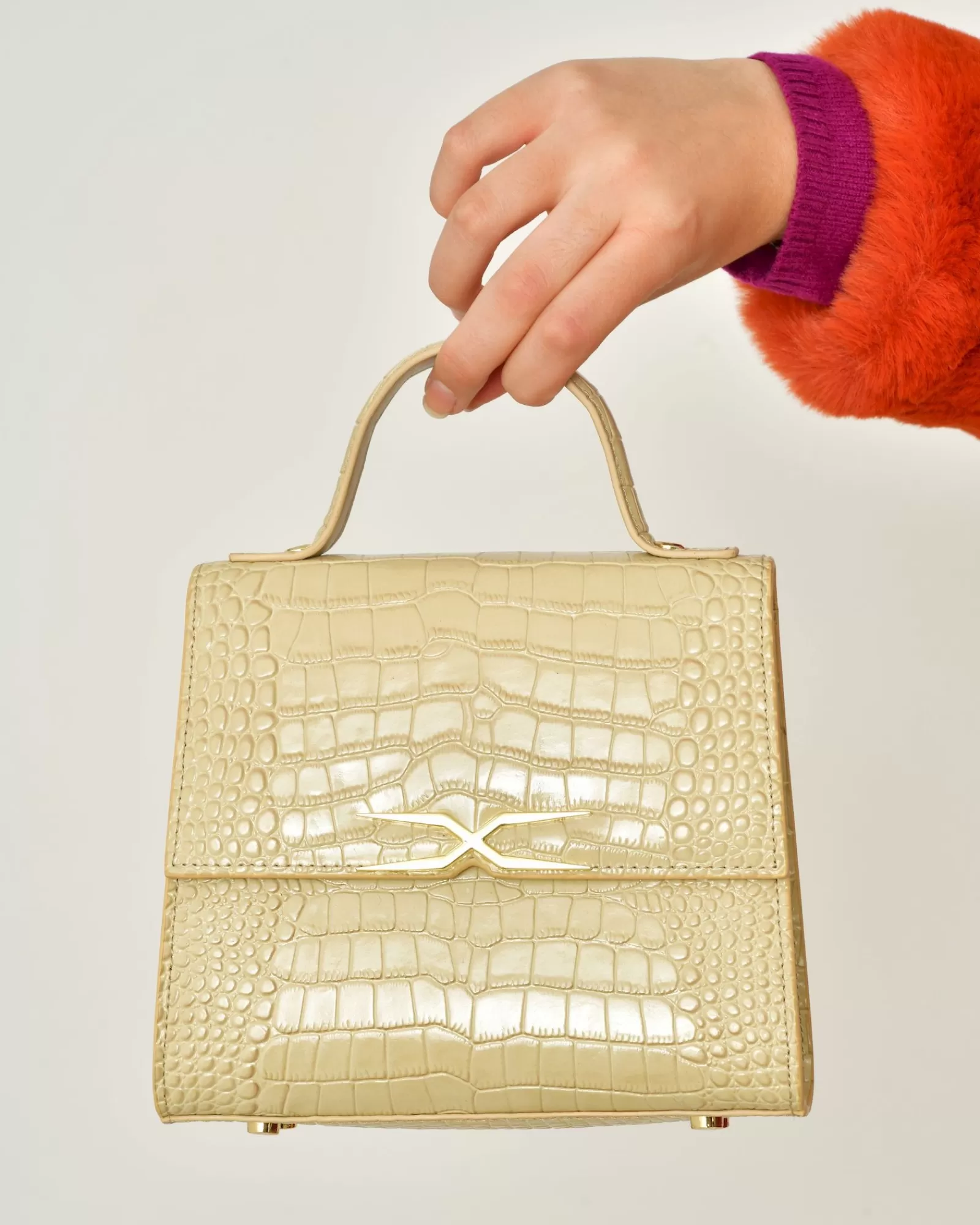 La Piscine Paris Sac à main en cuir texturé effet croco Each Other Beige Clearance