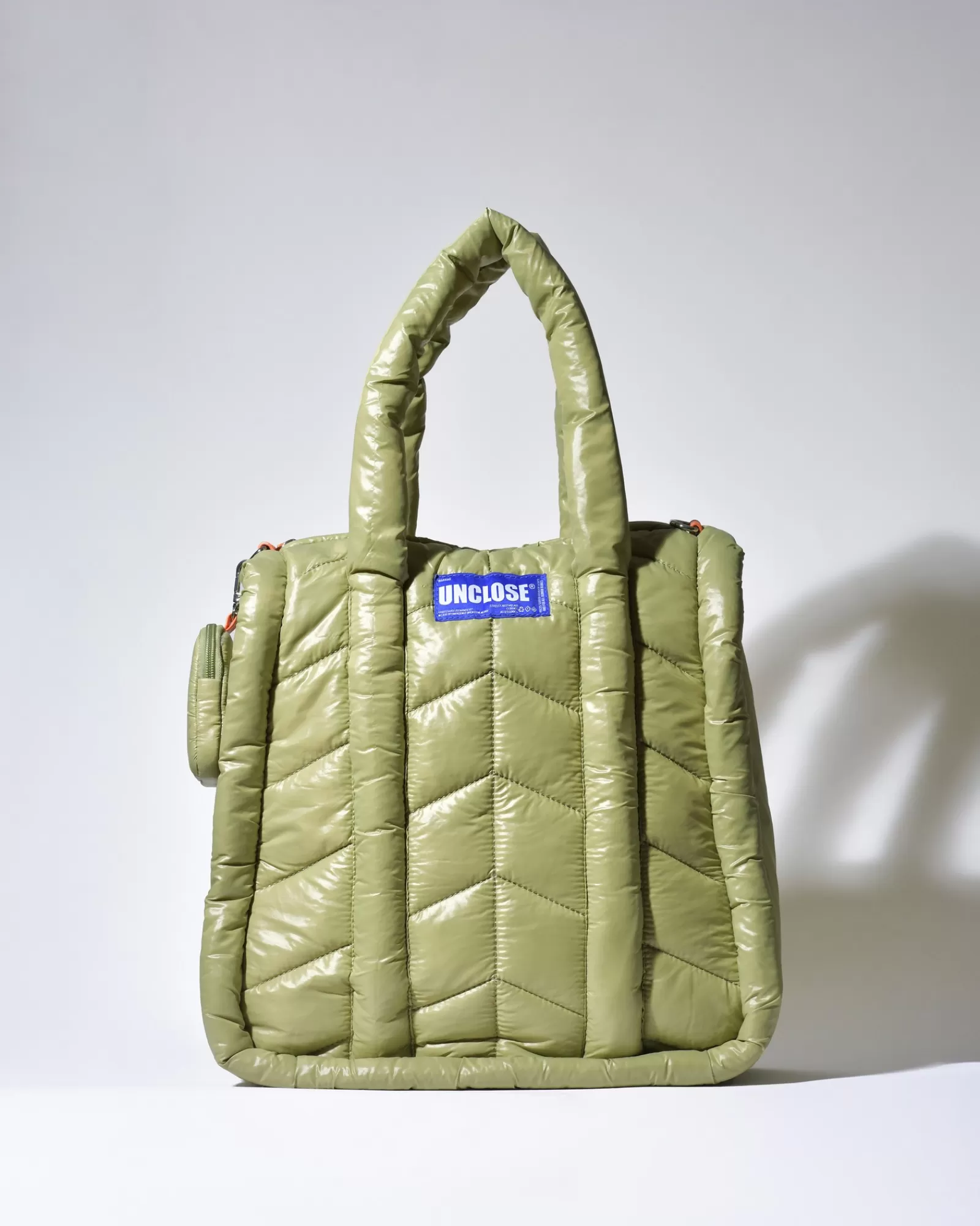 La Piscine Paris Sac à main en tissu technique matelassé Unclose Vert Clearance