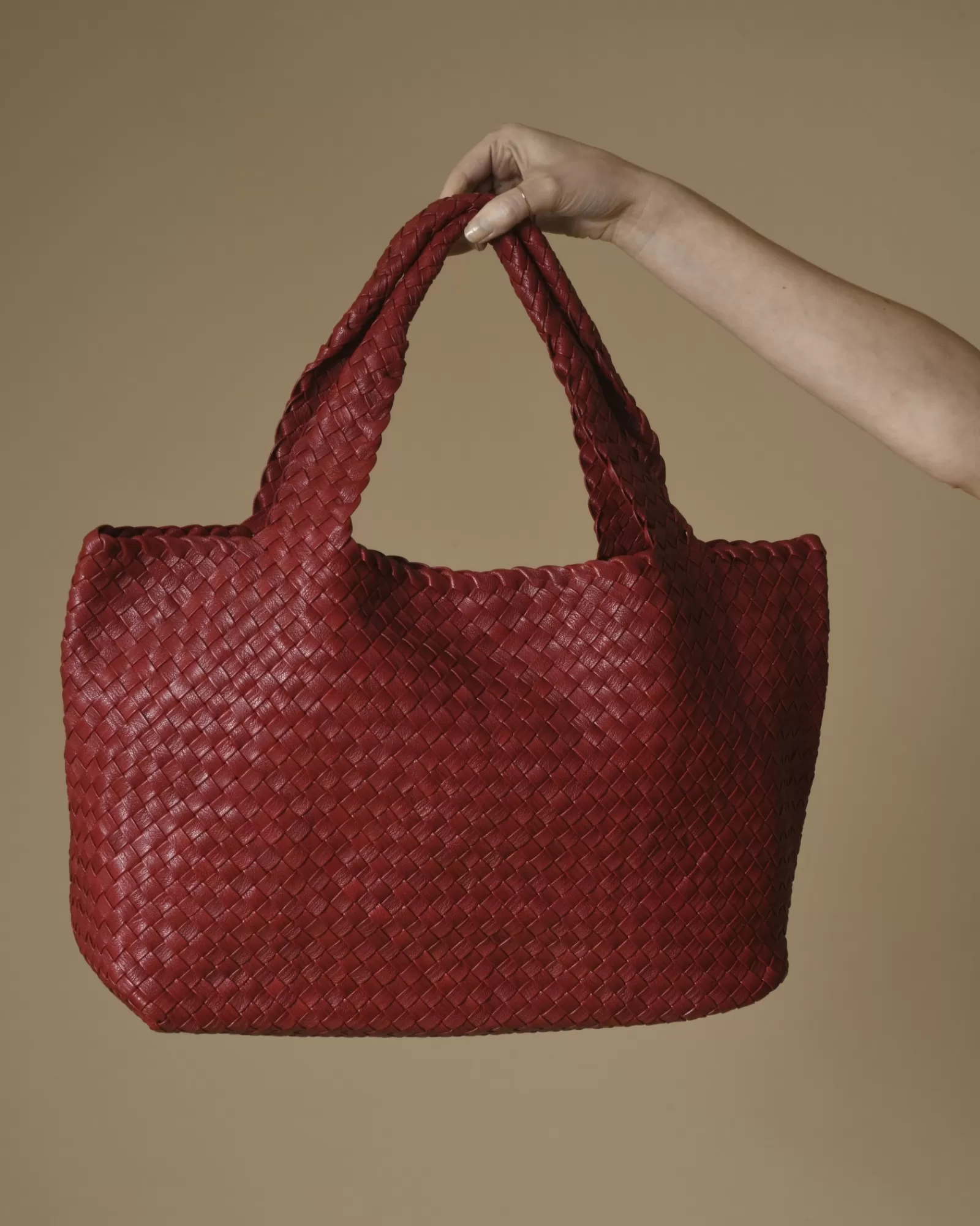 La Piscine Paris Sac cabas en cuir tressé Falorni Rouge Shop