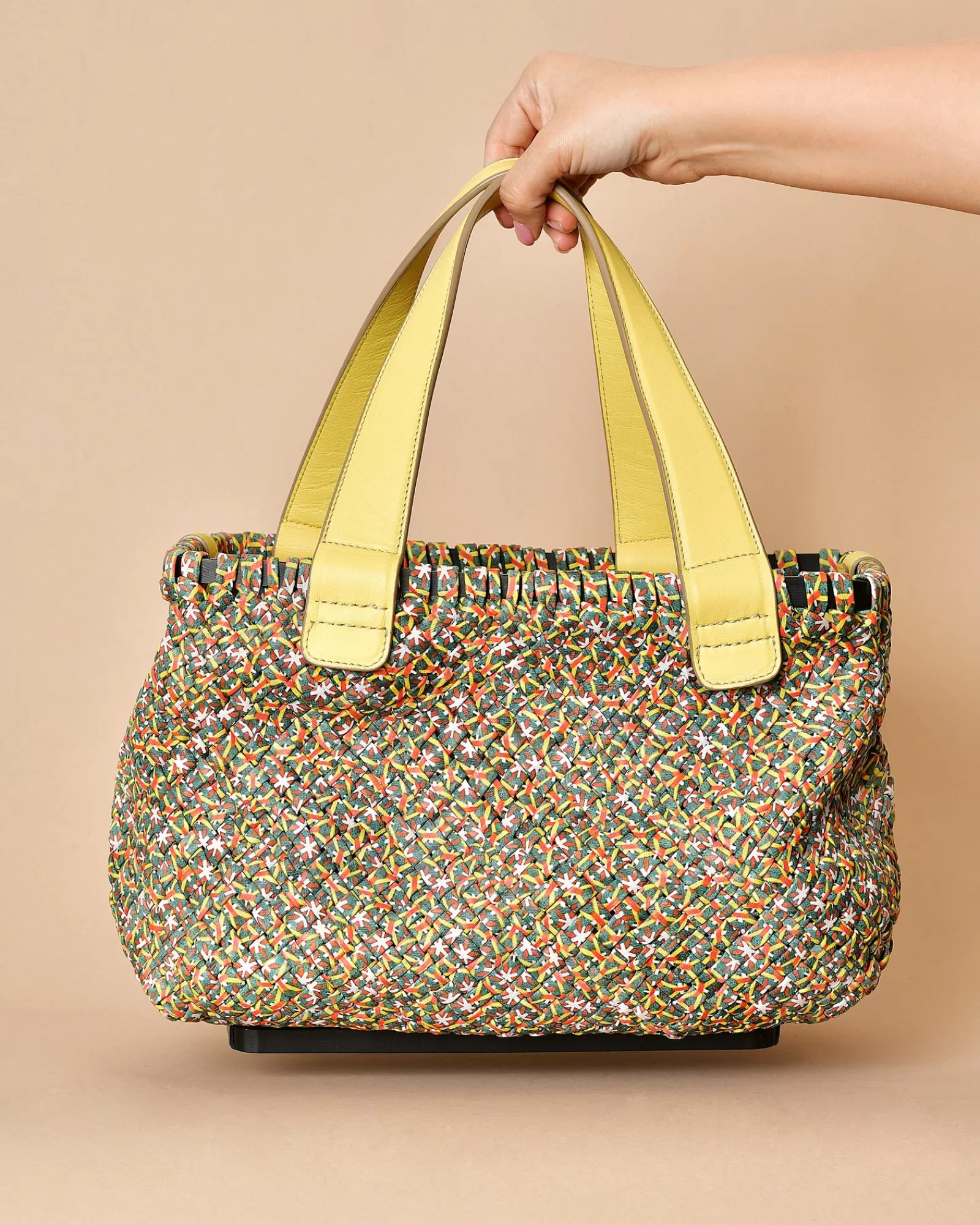 La Piscine Paris Sac porté épaule en cuir tressé avec trousse amovible Falorni Jaune Sale