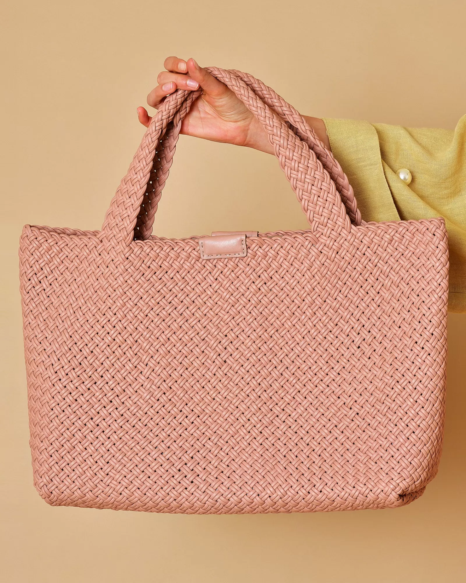 La Piscine Paris Sac porté épaule en cuir tressé poudré Falorni Rose Clearance