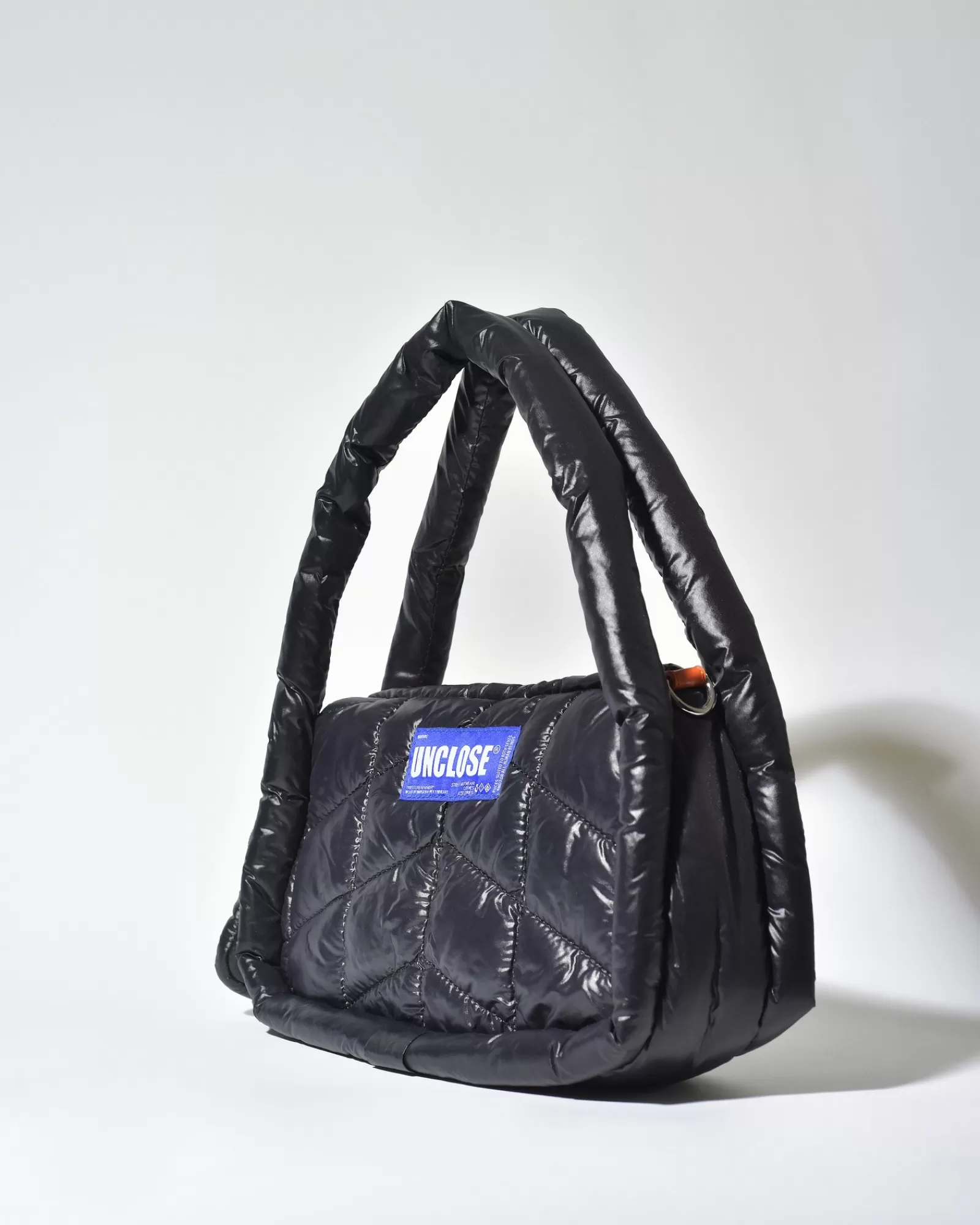 La Piscine Paris Sac porté épaule en tissu technique matelassé Unclose Noir Cheap