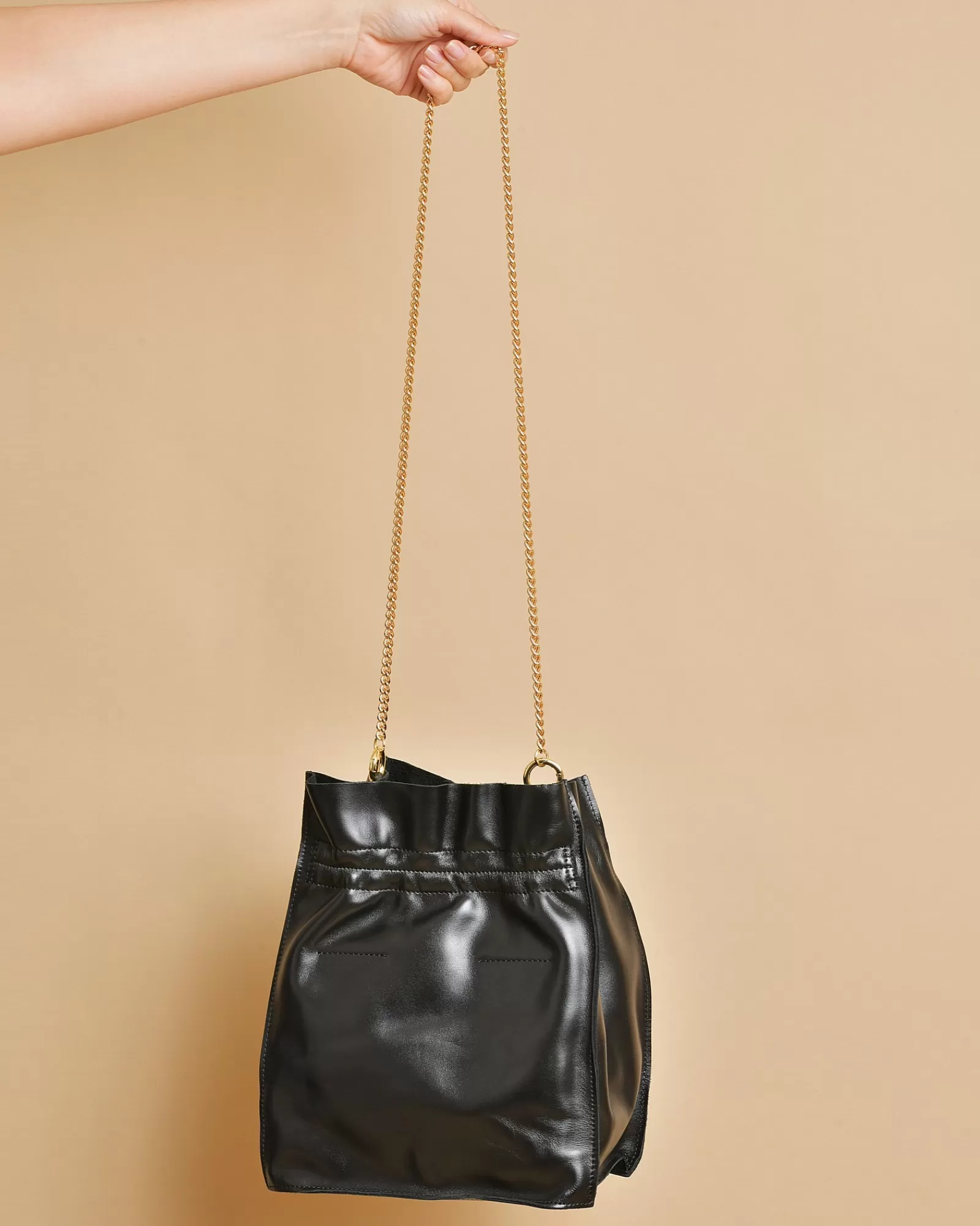 La Piscine Paris Sac sceau en cuir avec chaîne doré Falorni Noir Outlet
