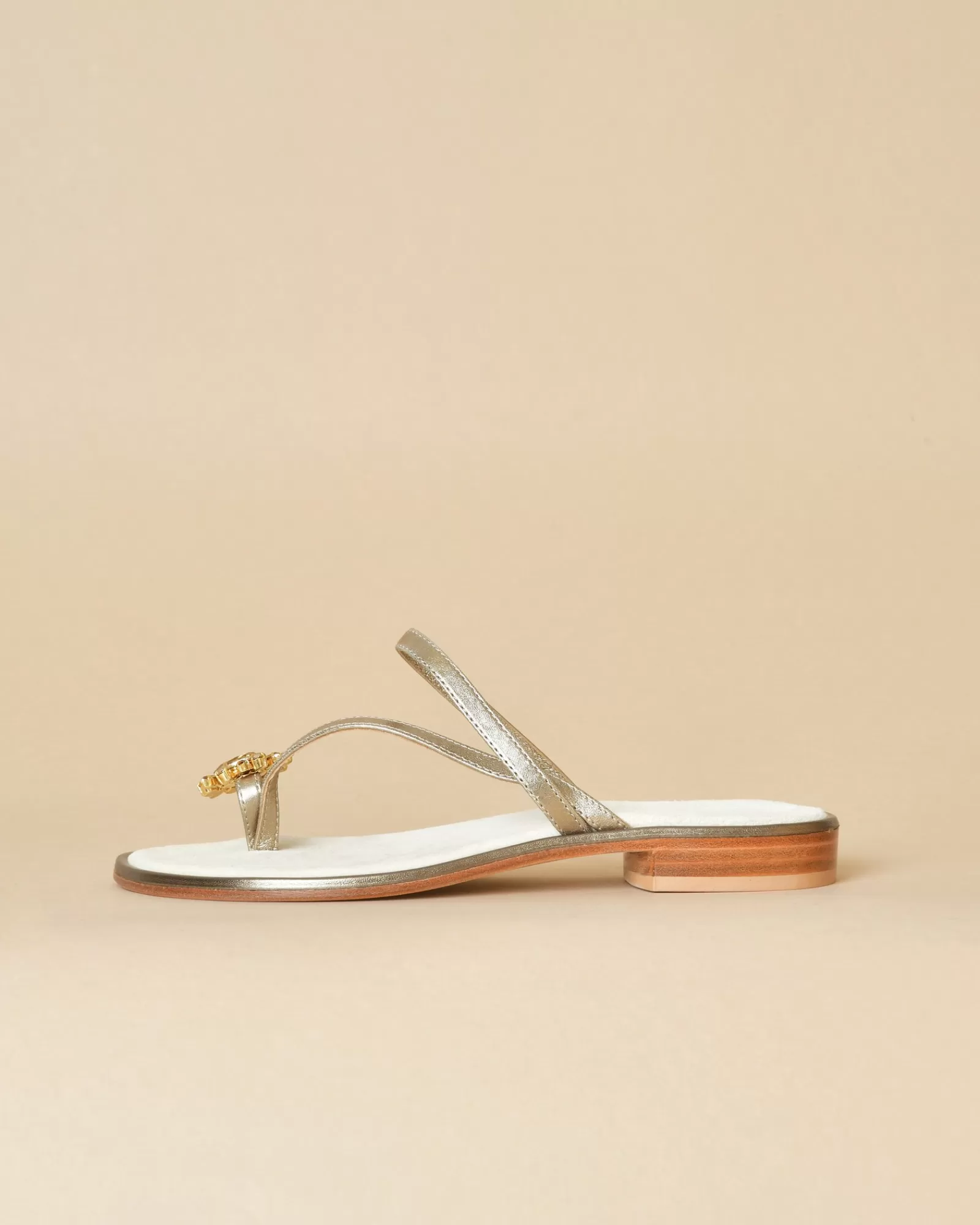 La Piscine Paris Sandales en cuir avec bijou cristal Casheart Doré Outlet