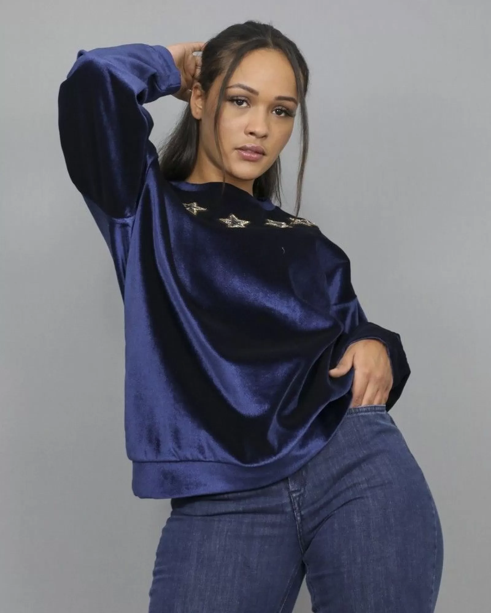 La Piscine Paris Sweat-shirt en velours orné d'étoiles à sequins L'Edition Bleu Best