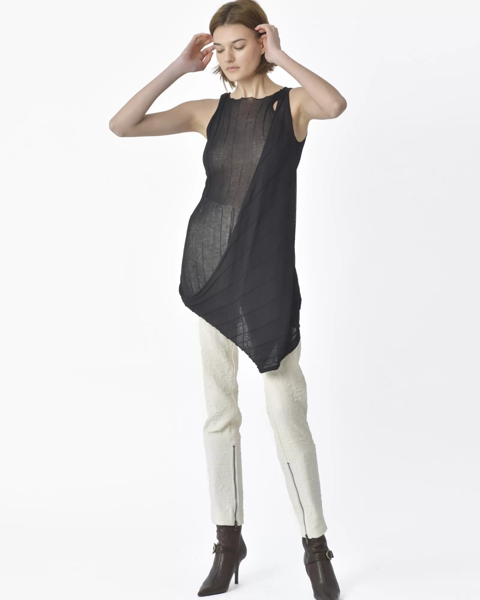 La Piscine Paris Top asymétrique maille fine effet côtelet Masnada Noir Outlet