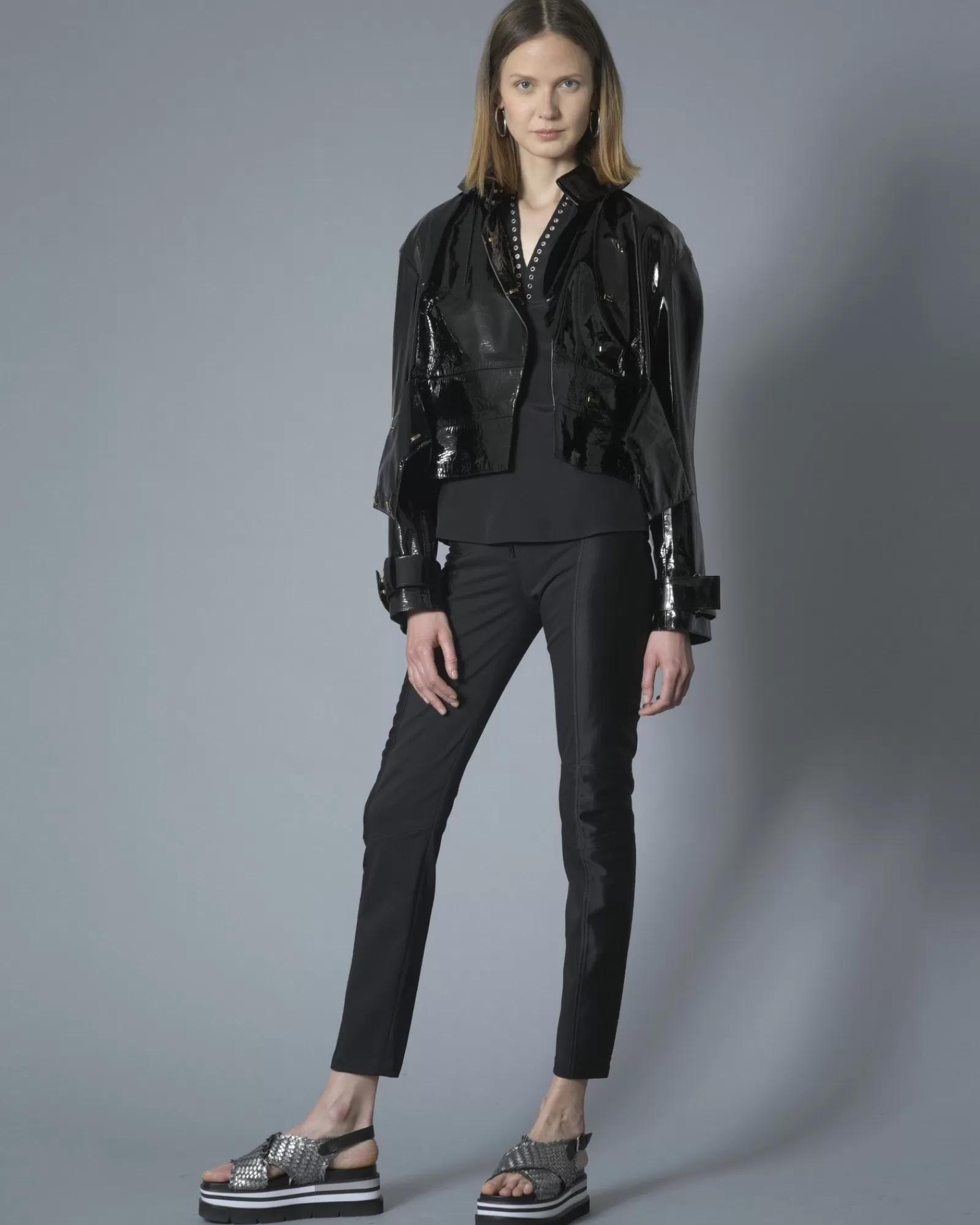 La Piscine Paris Top en col V et dos nu Costume National Noir Flash Sale